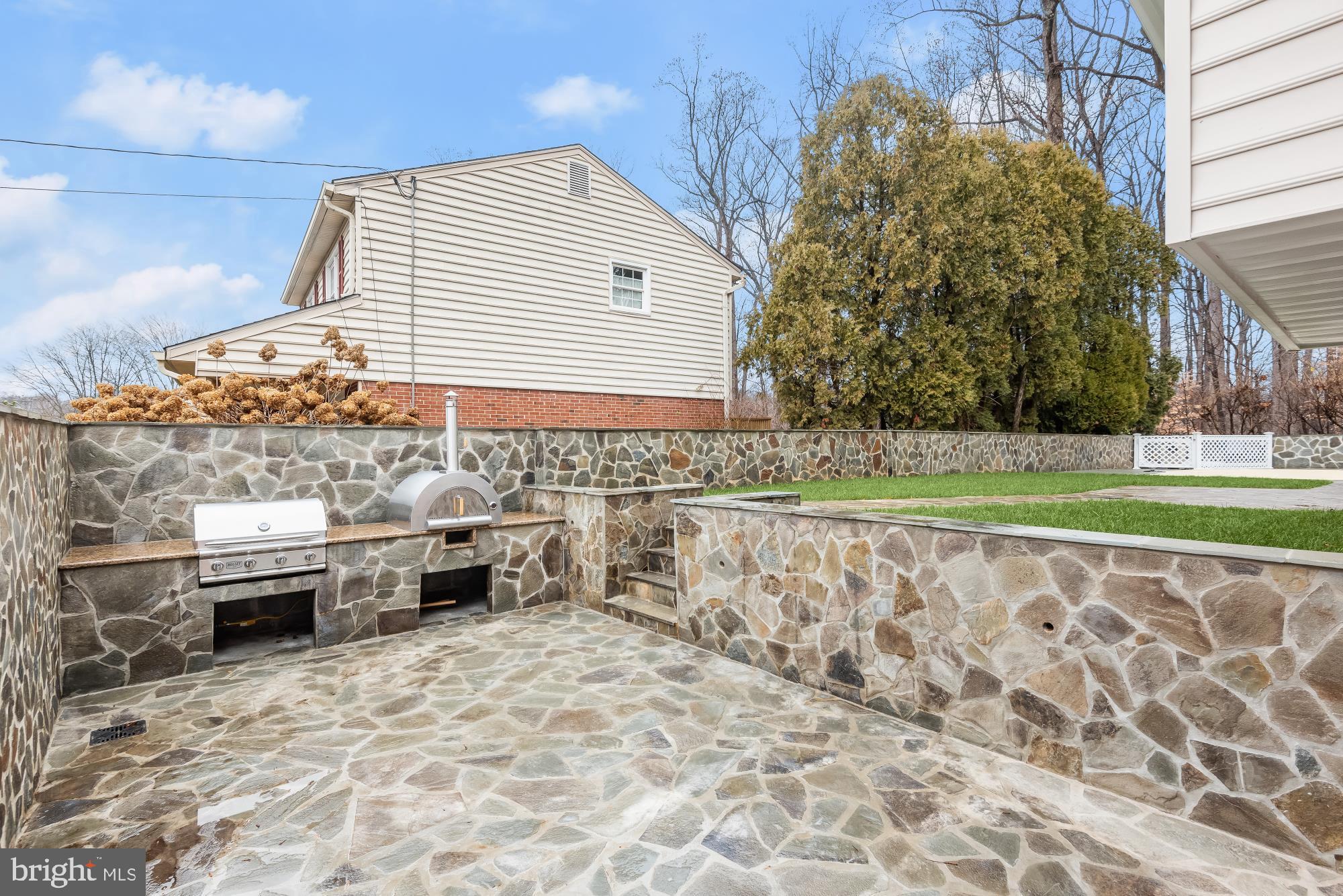 GREEN TREE MANOR - Residential