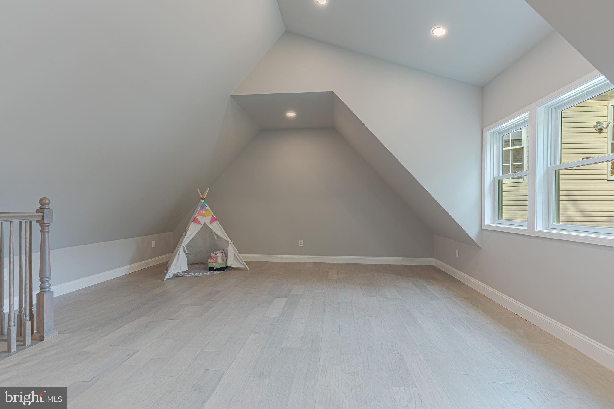 AVON PARK - Residential