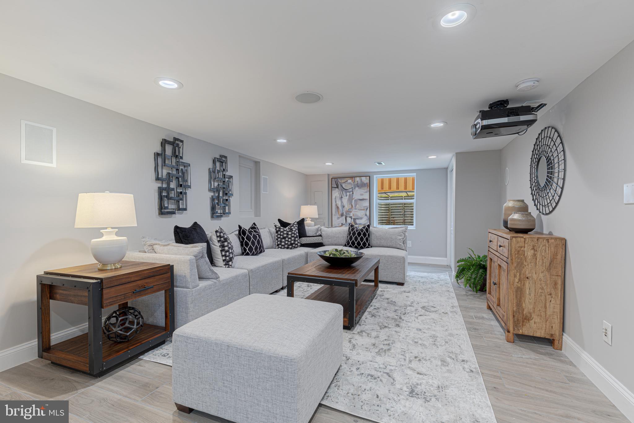 AVON PARK - Residential