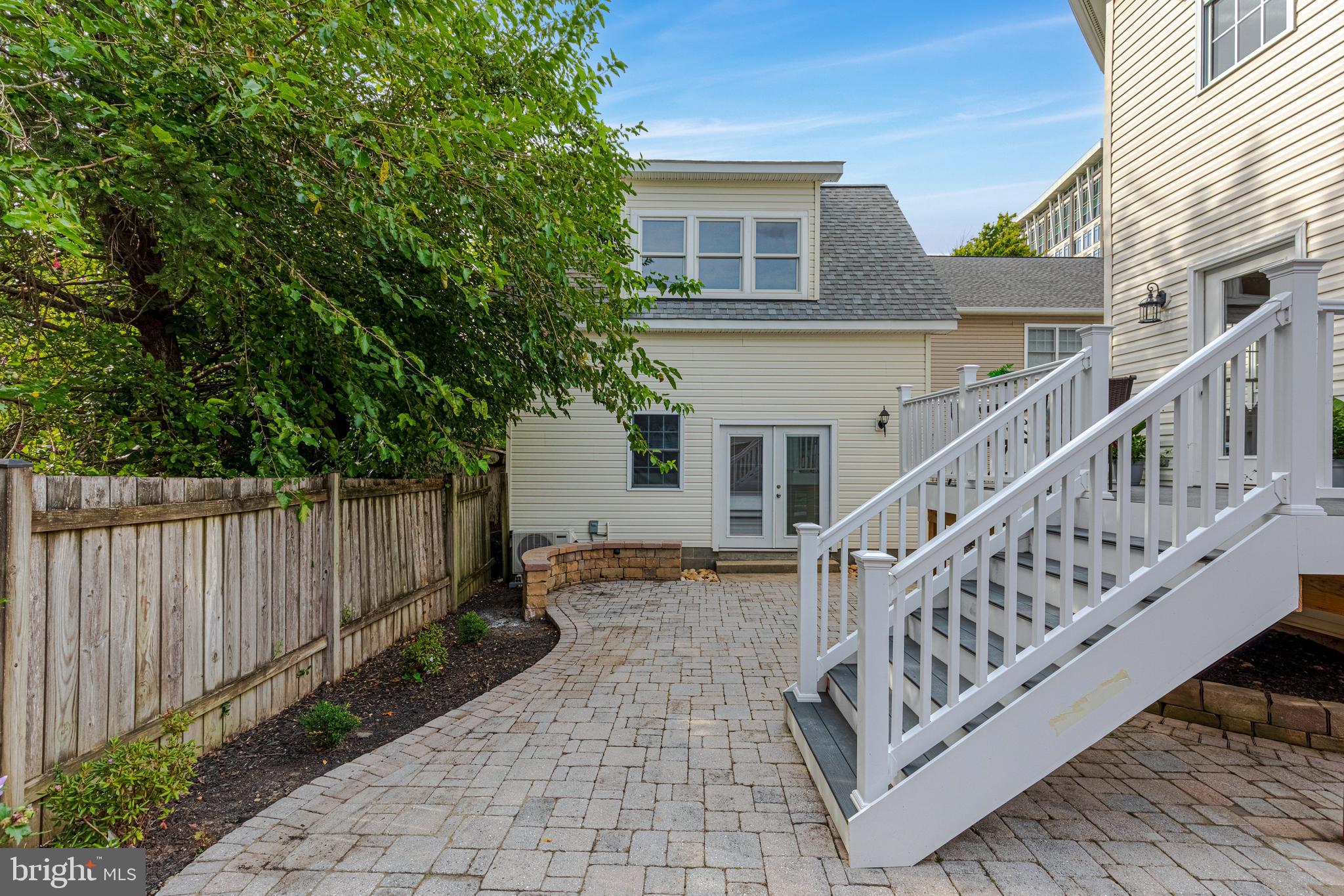 AVON PARK - Residential