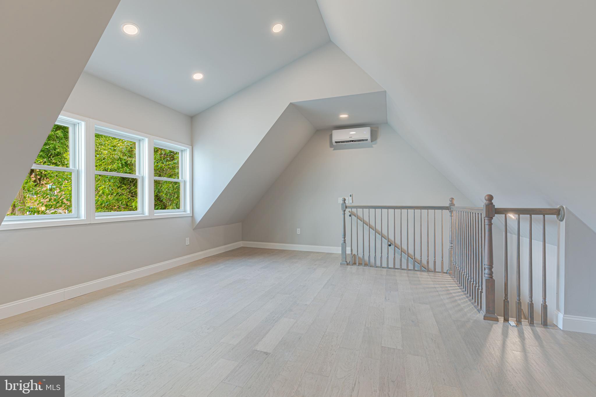 AVON PARK - Residential