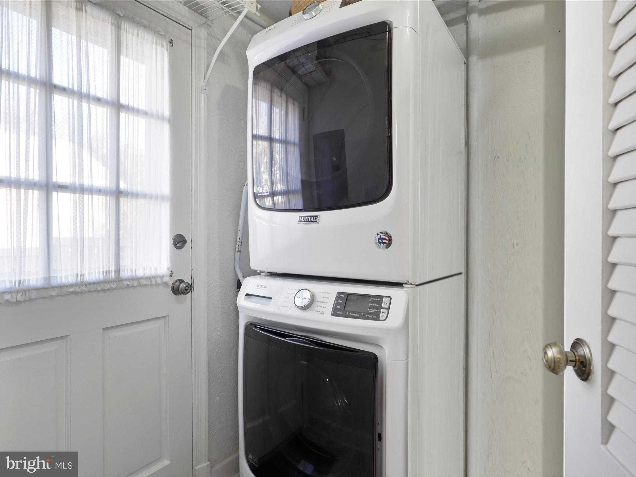 FAIRLINGTON TOWNE - Residential Lease