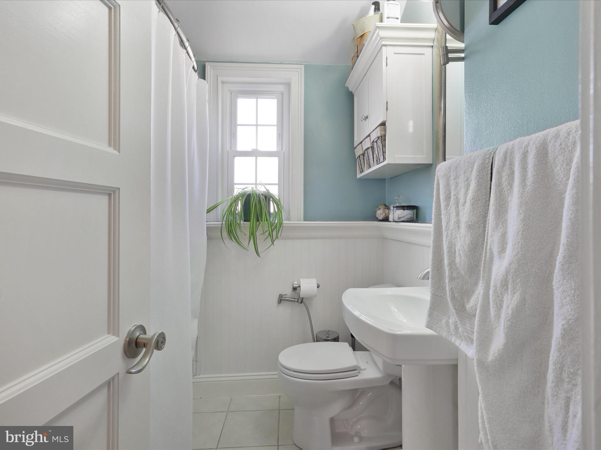 FAIRLINGTON TOWNE - Residential Lease