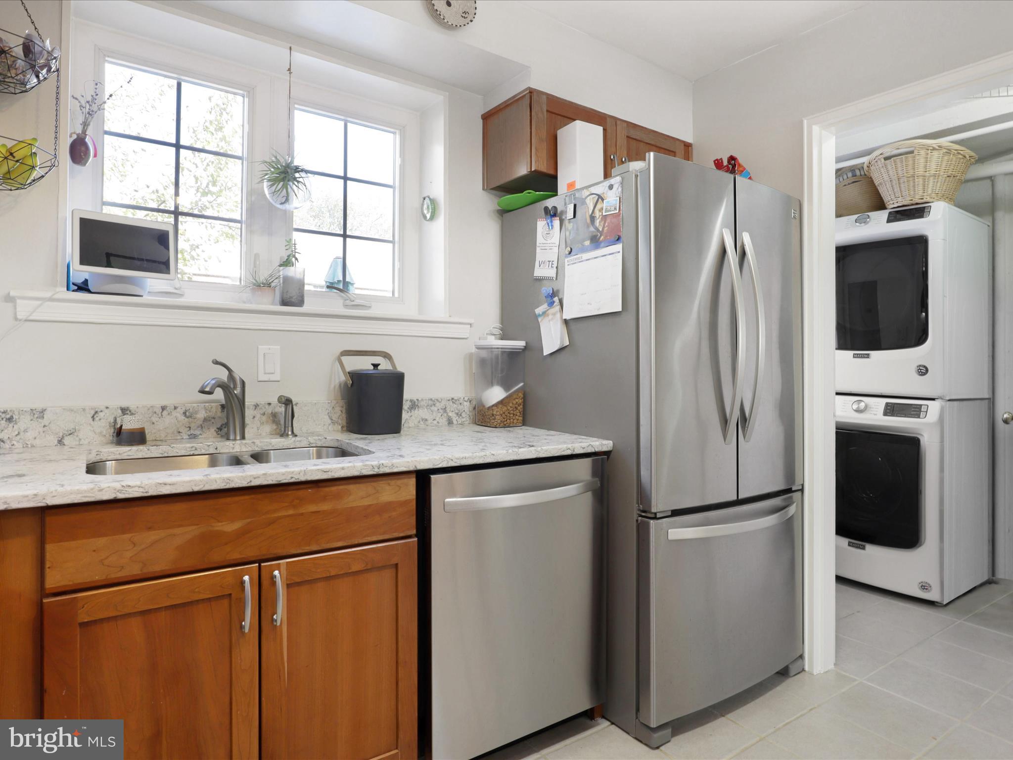 FAIRLINGTON TOWNE - Residential Lease