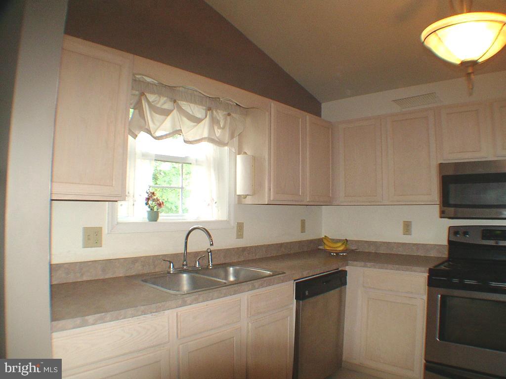 FOREST HEIGHTS - Residential