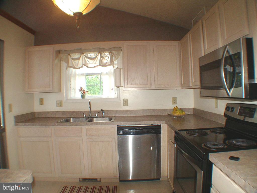 FOREST HEIGHTS - Residential