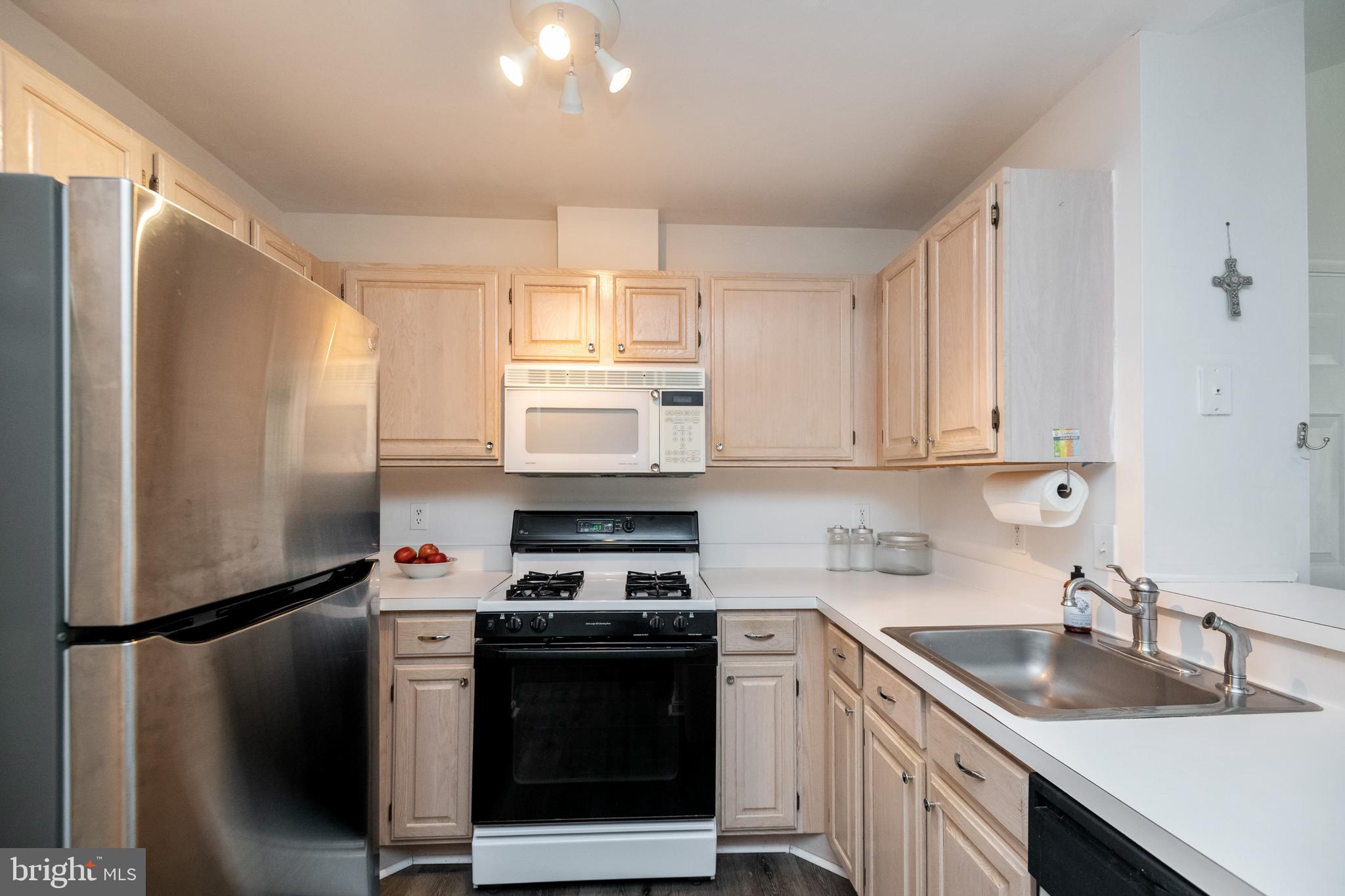 SILVERBROOK FARMS - Residential