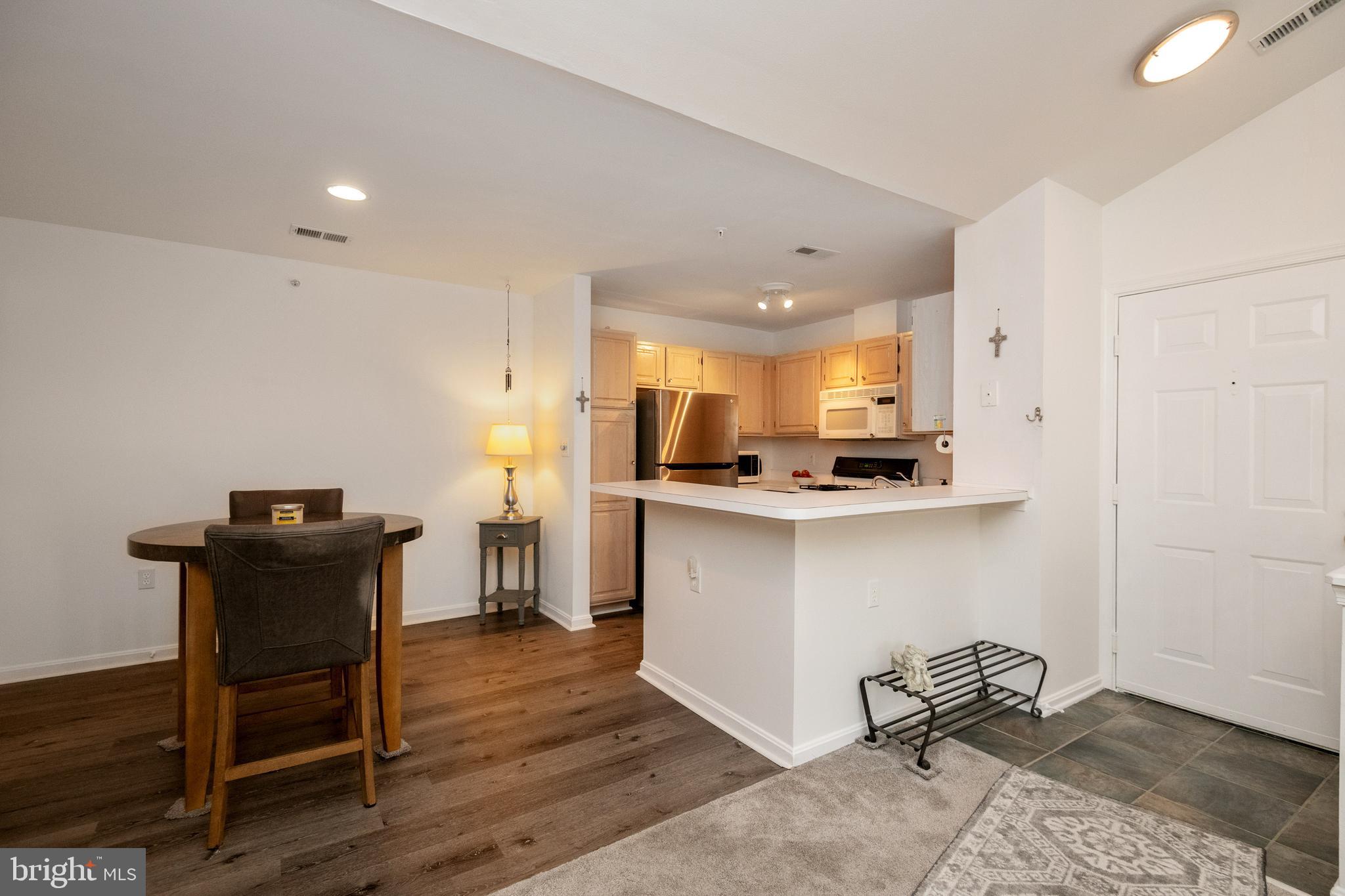 SILVERBROOK FARMS - Residential