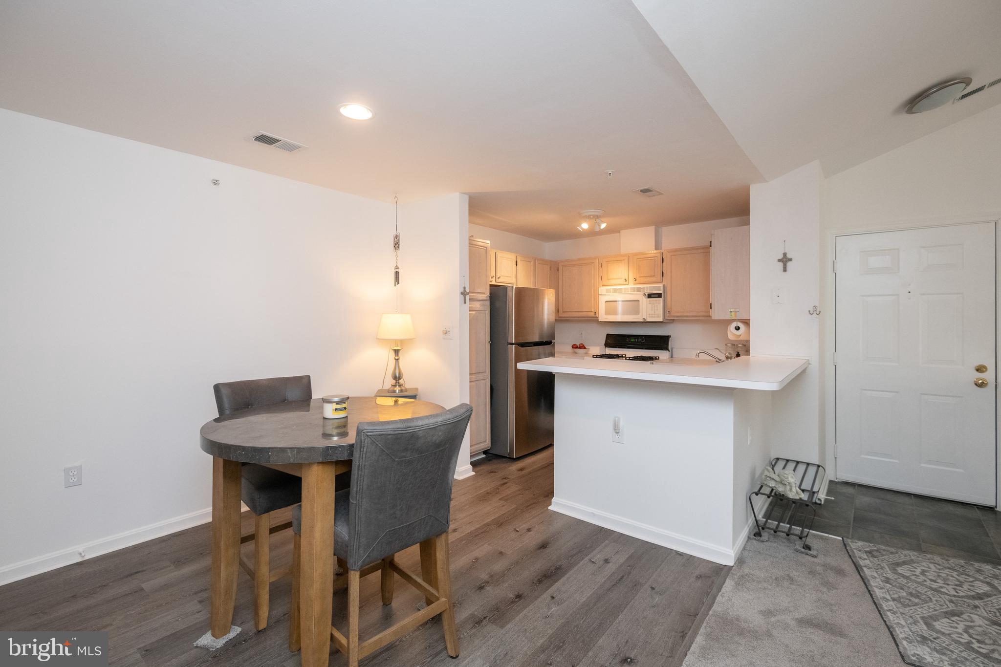 SILVERBROOK FARMS - Residential