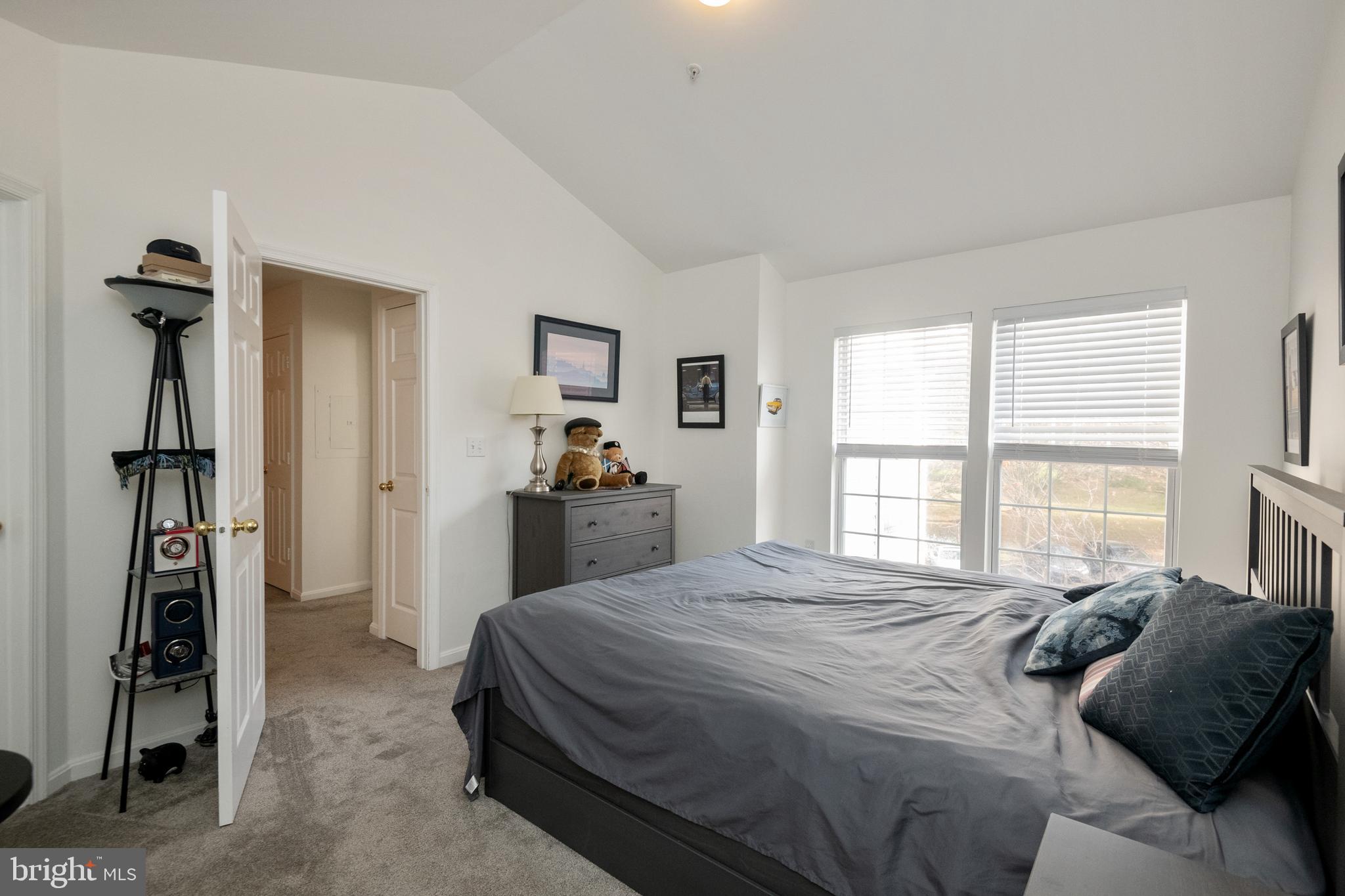 SILVERBROOK FARMS - Residential