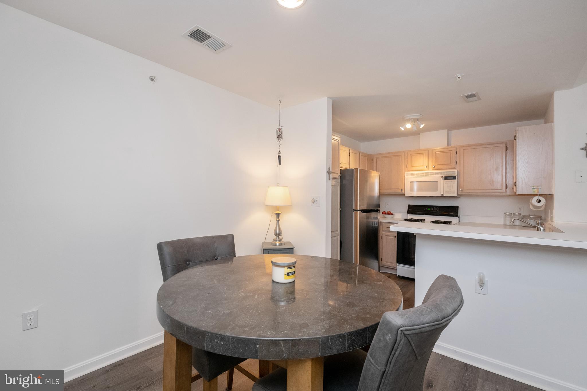 SILVERBROOK FARMS - Residential