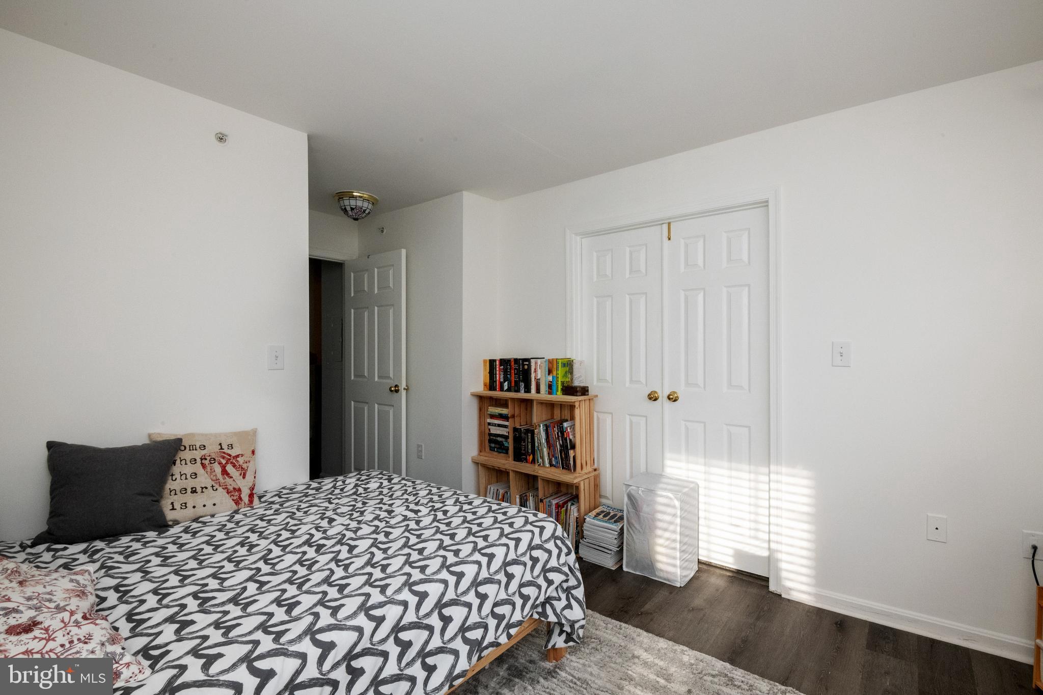 SILVERBROOK FARMS - Residential