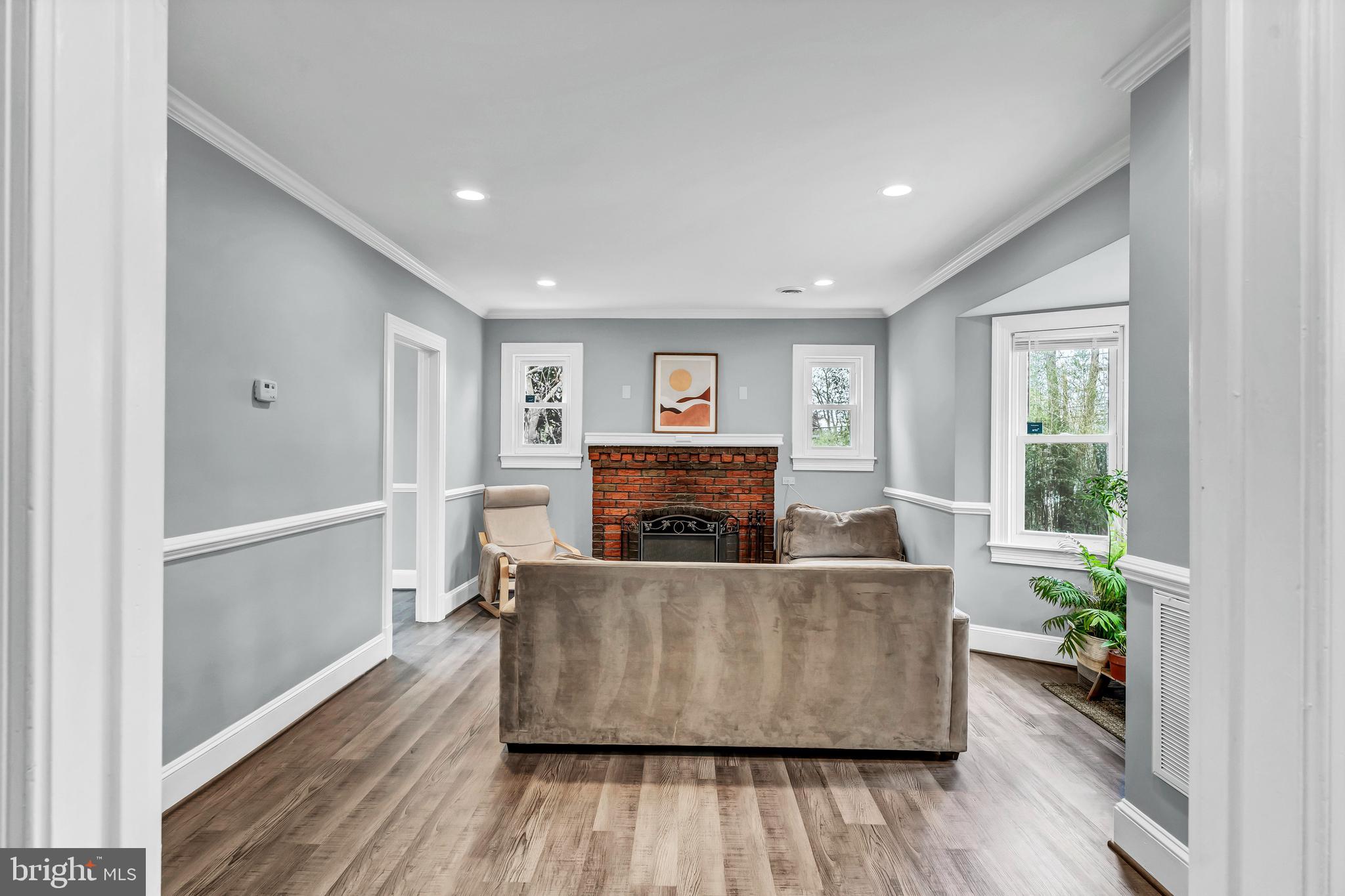 RIVERDALE - Residential