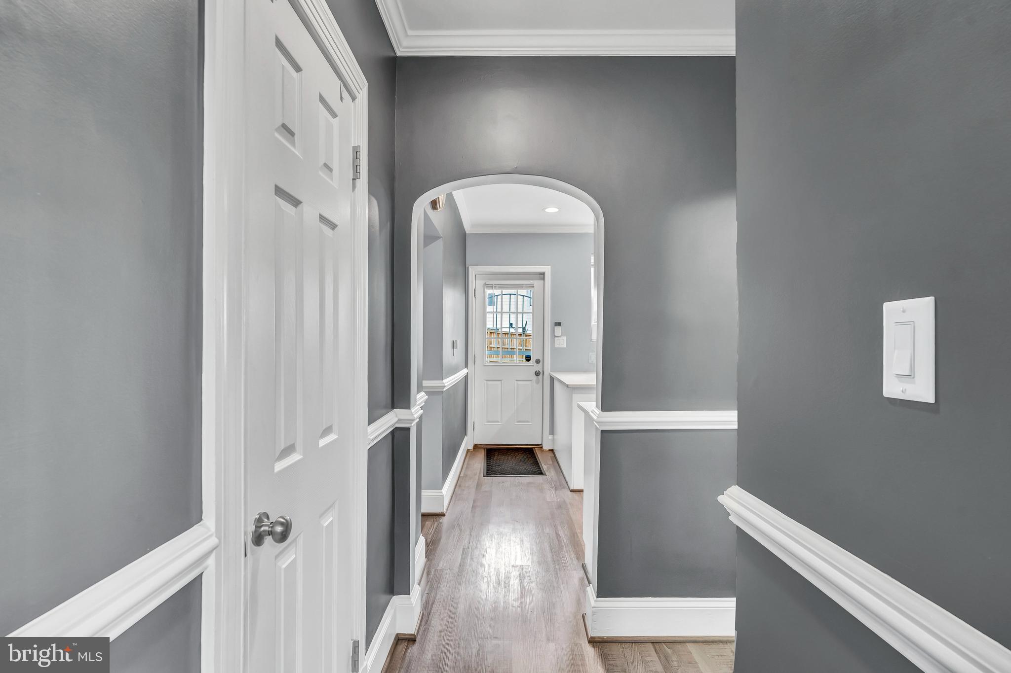 RIVERDALE - Residential