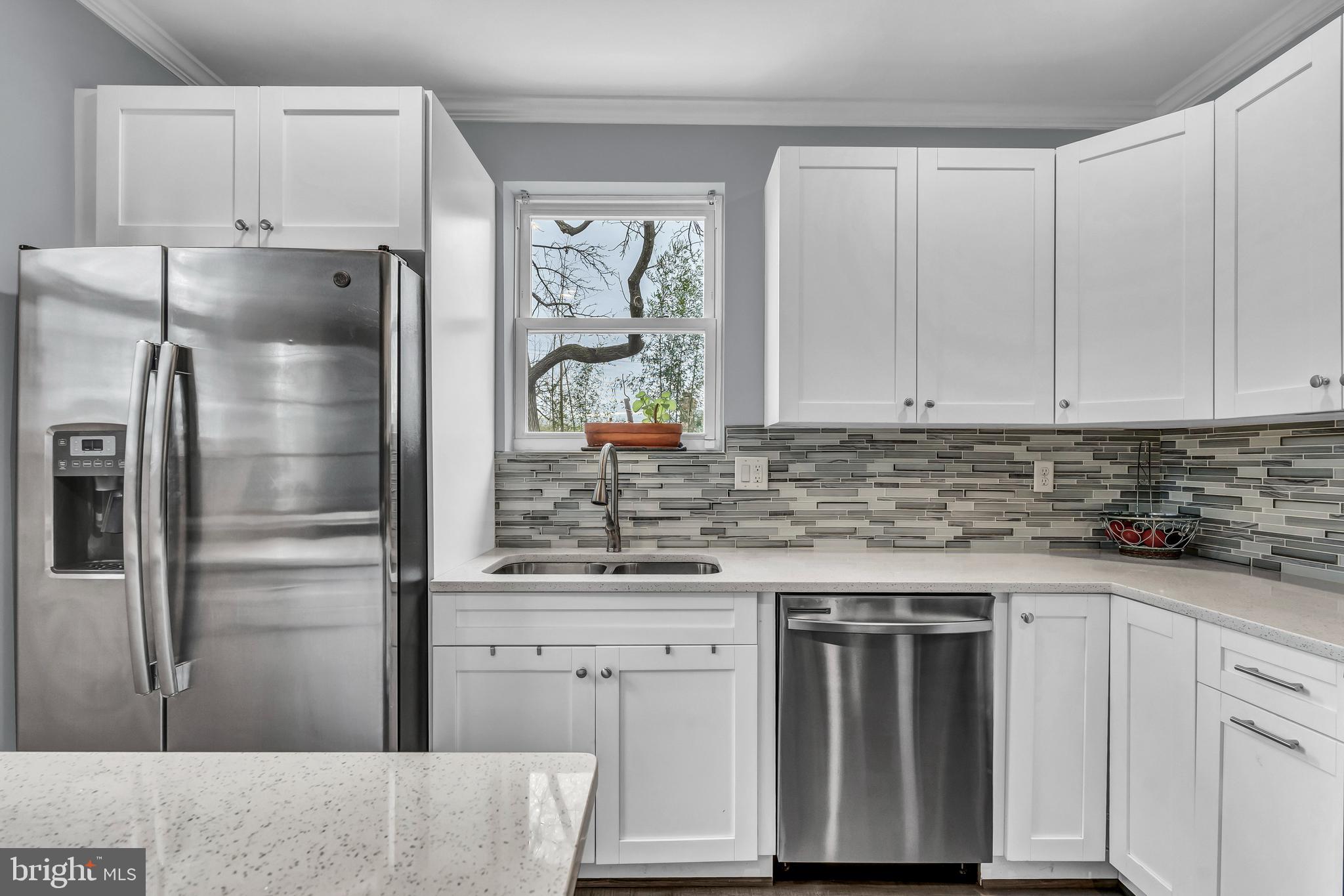 RIVERDALE - Residential