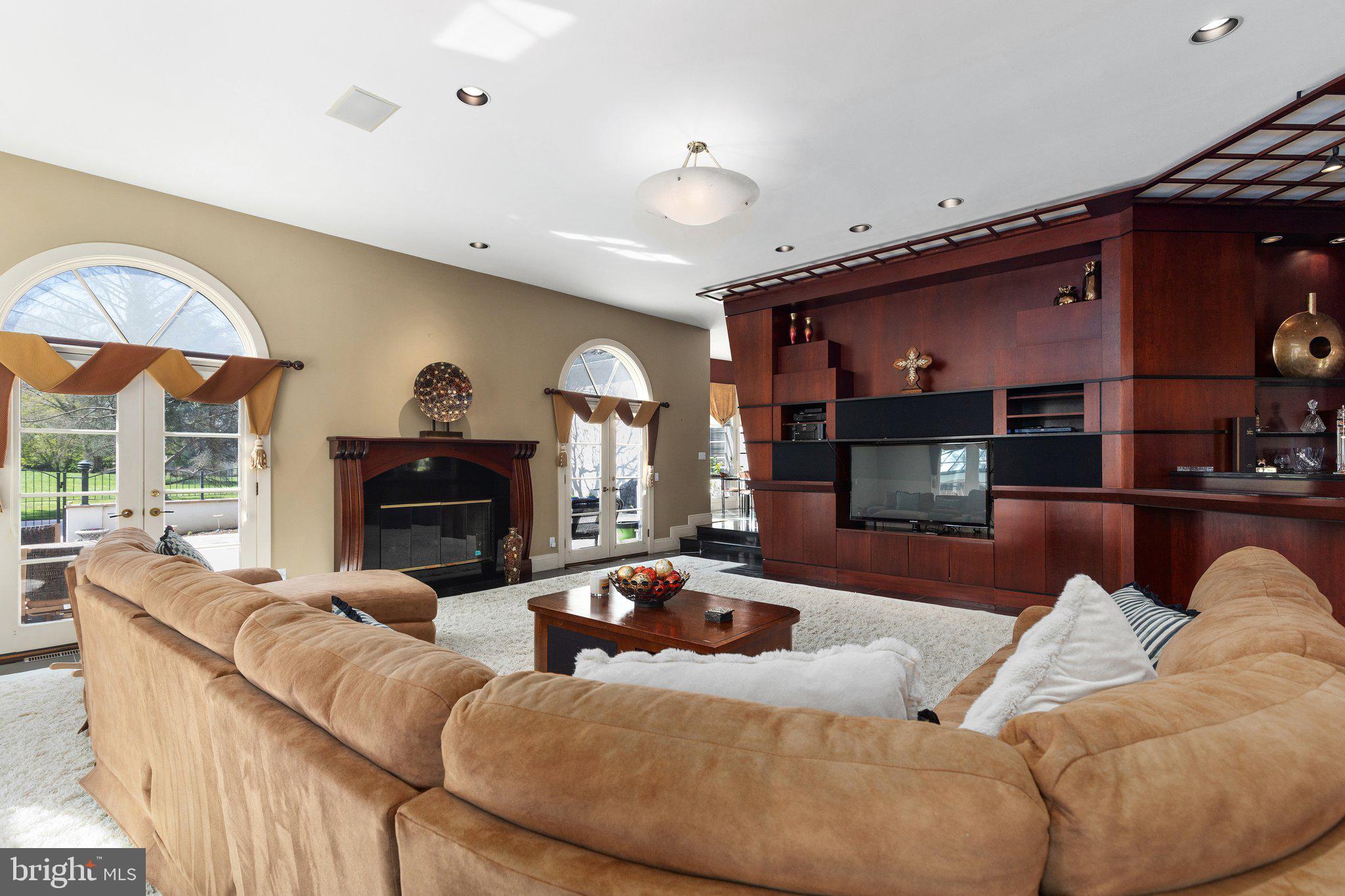 HILLSTEAD - Residential