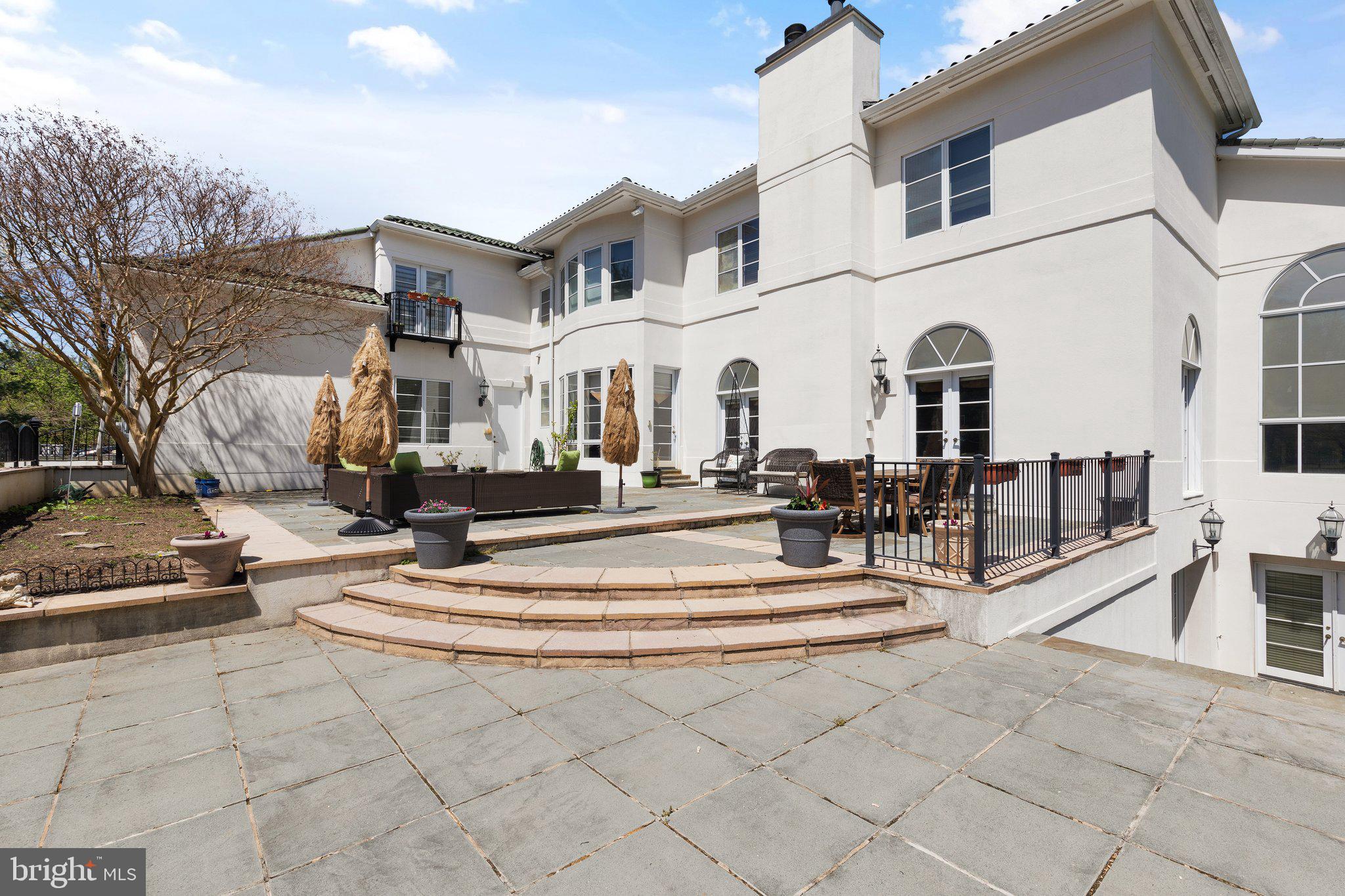 HILLSTEAD - Residential