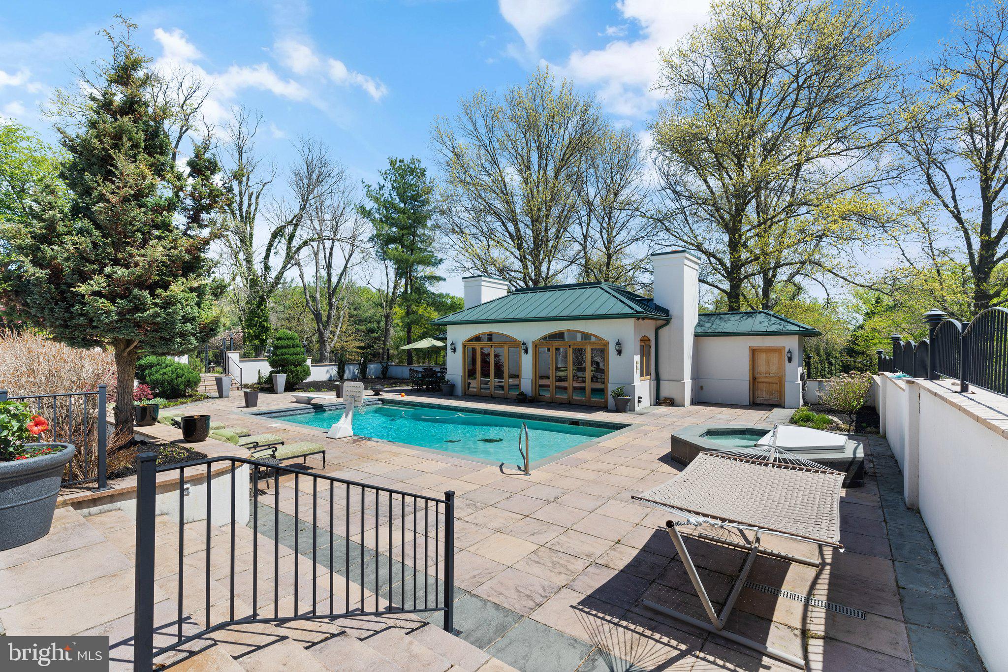 HILLSTEAD - Residential