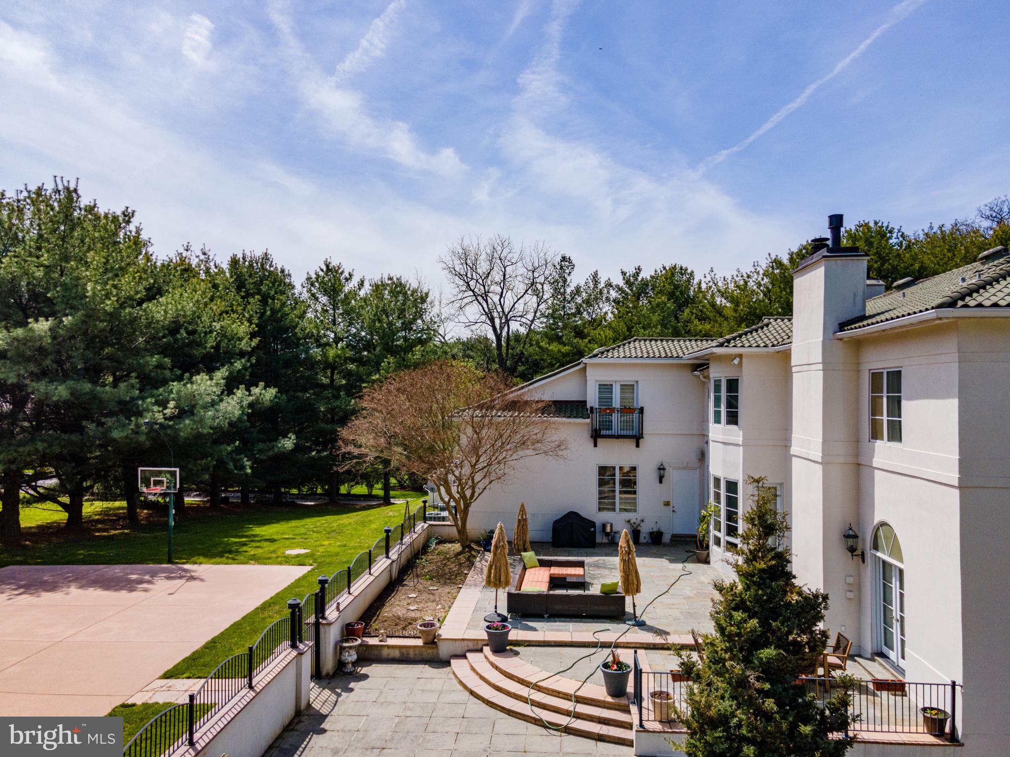 HILLSTEAD - Residential