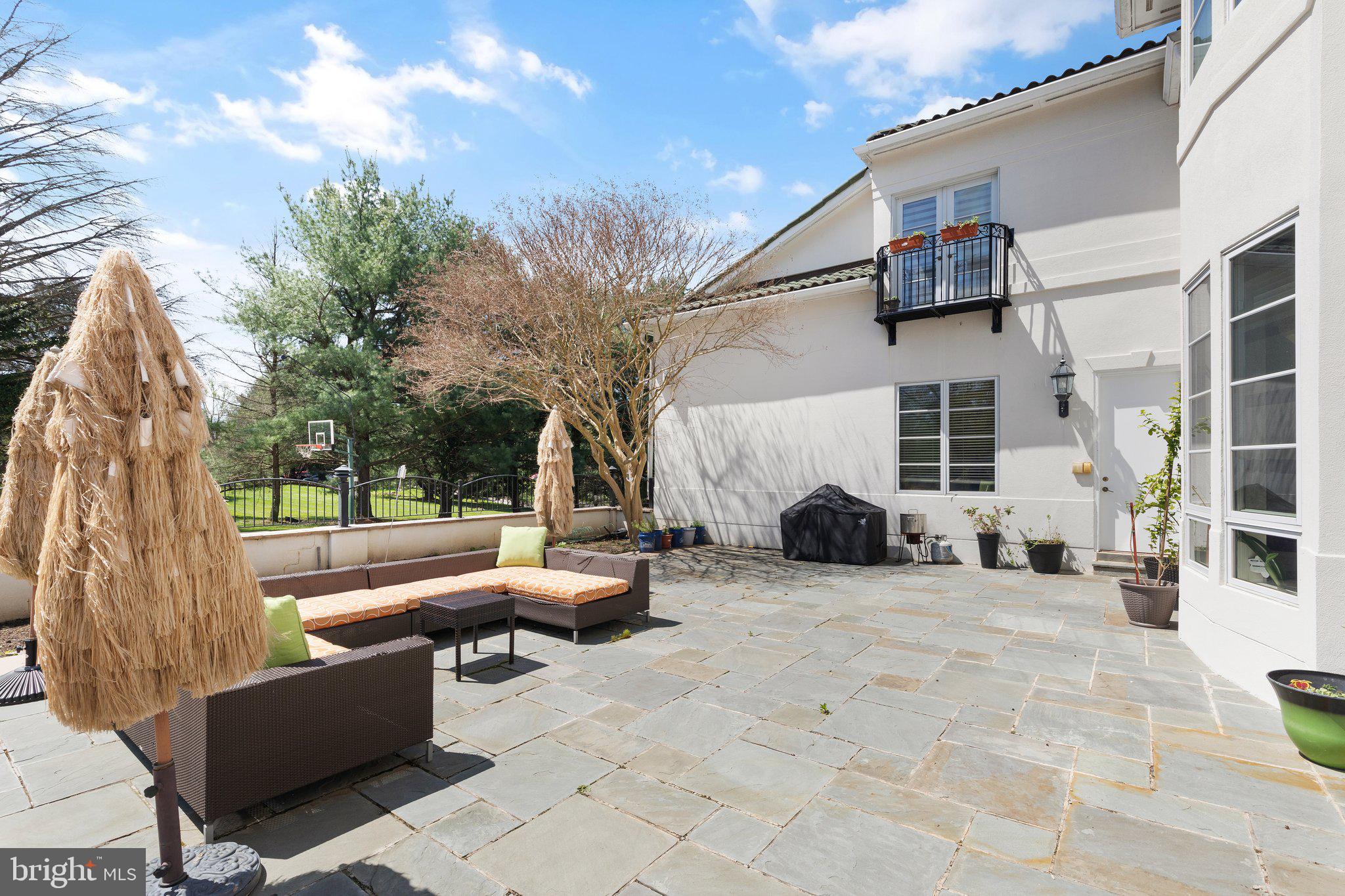 HILLSTEAD - Residential