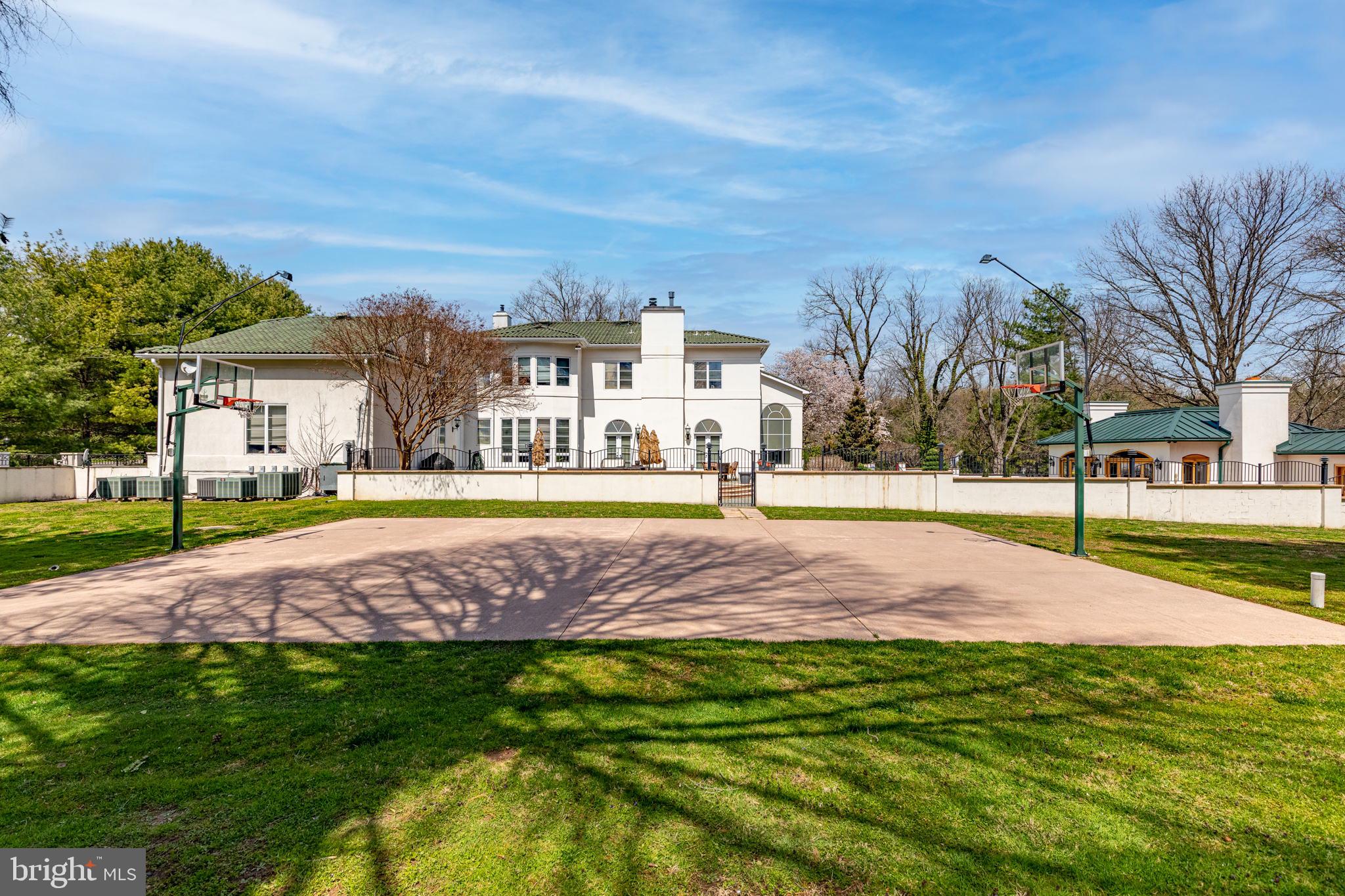 HILLSTEAD - Residential