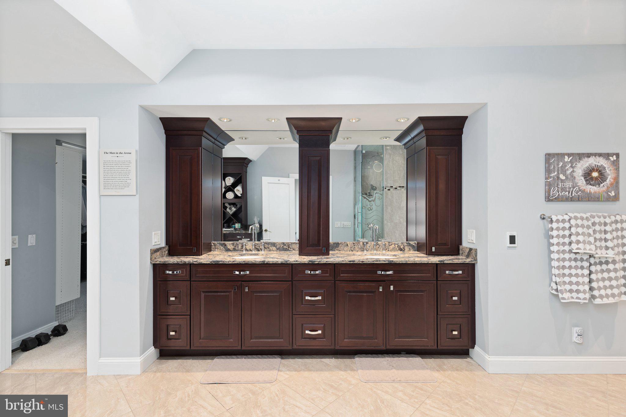 HILLSTEAD - Residential