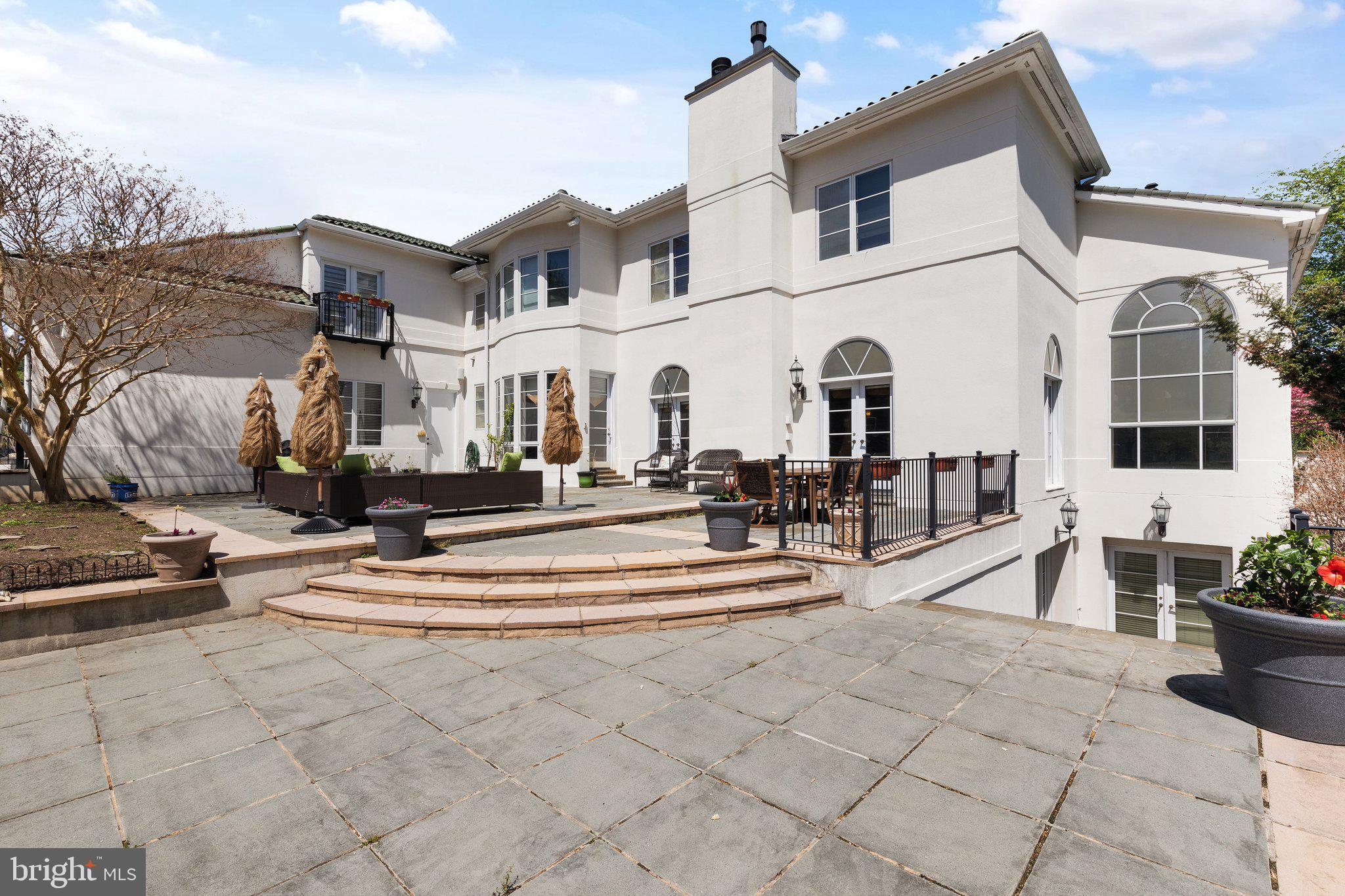 HILLSTEAD - Residential