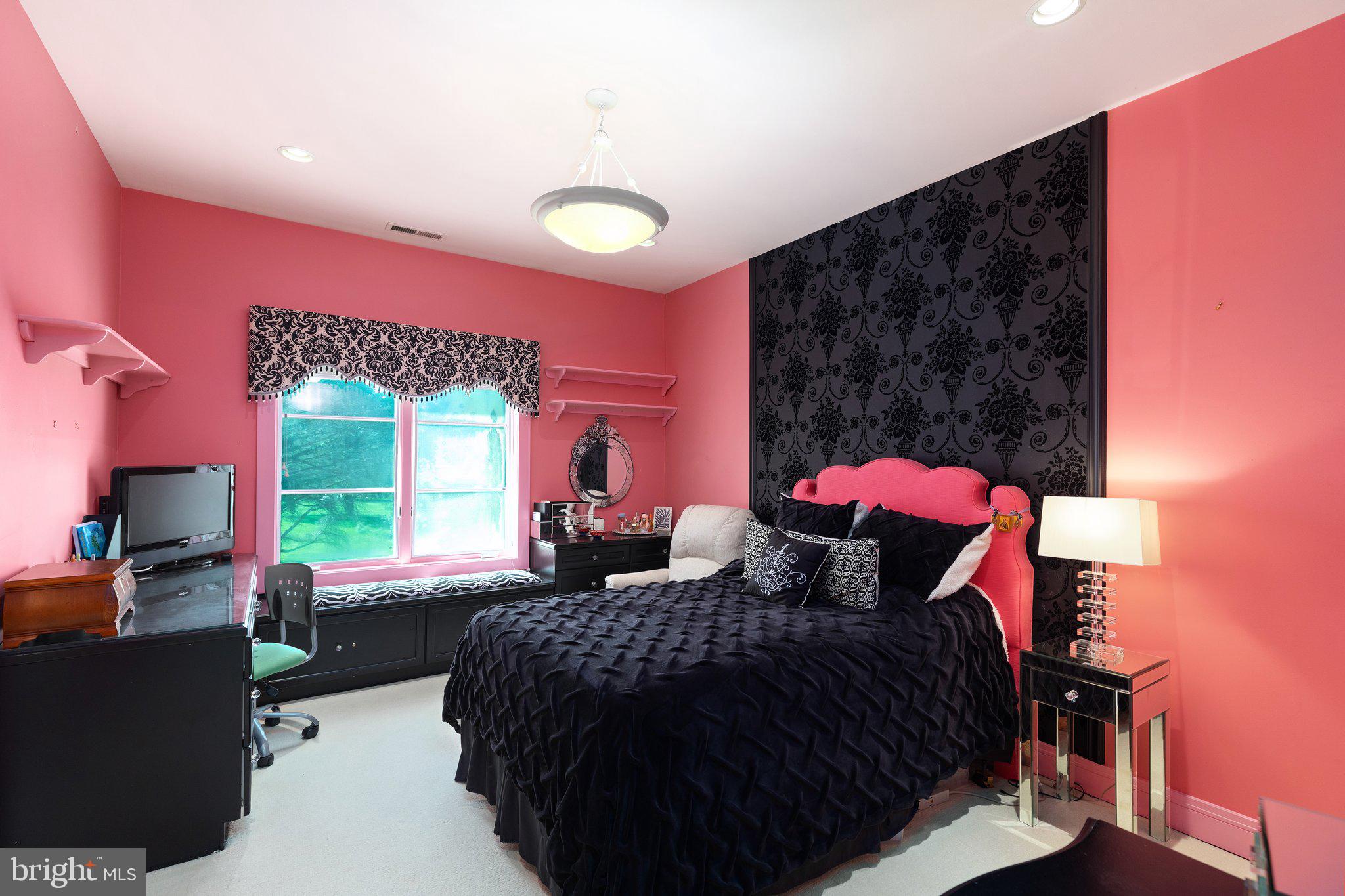 HILLSTEAD - Residential