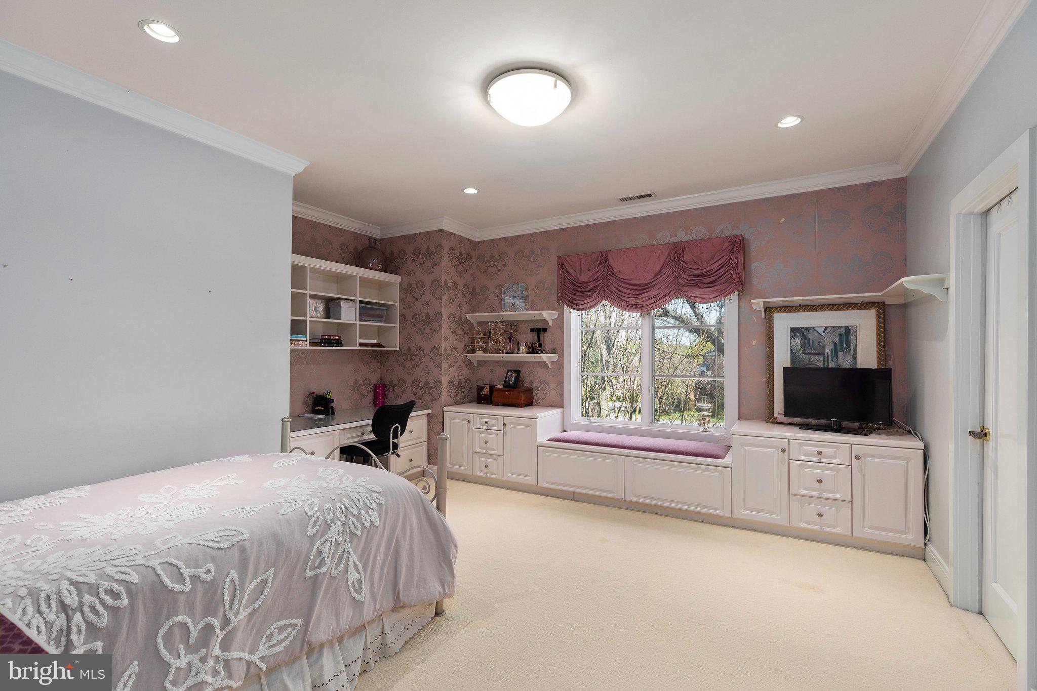 HILLSTEAD - Residential