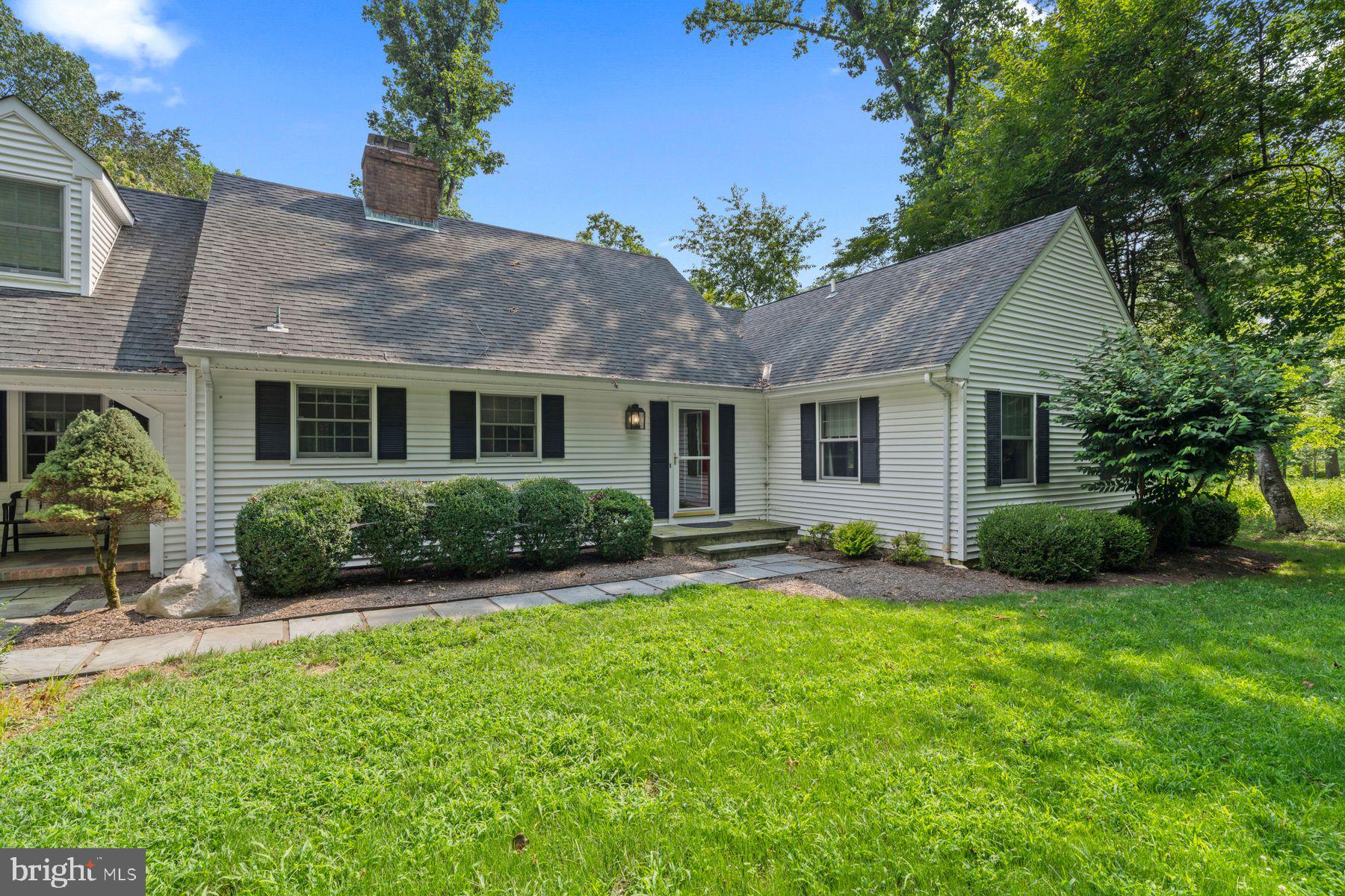 42 HARBOURTON WOODSVILLE