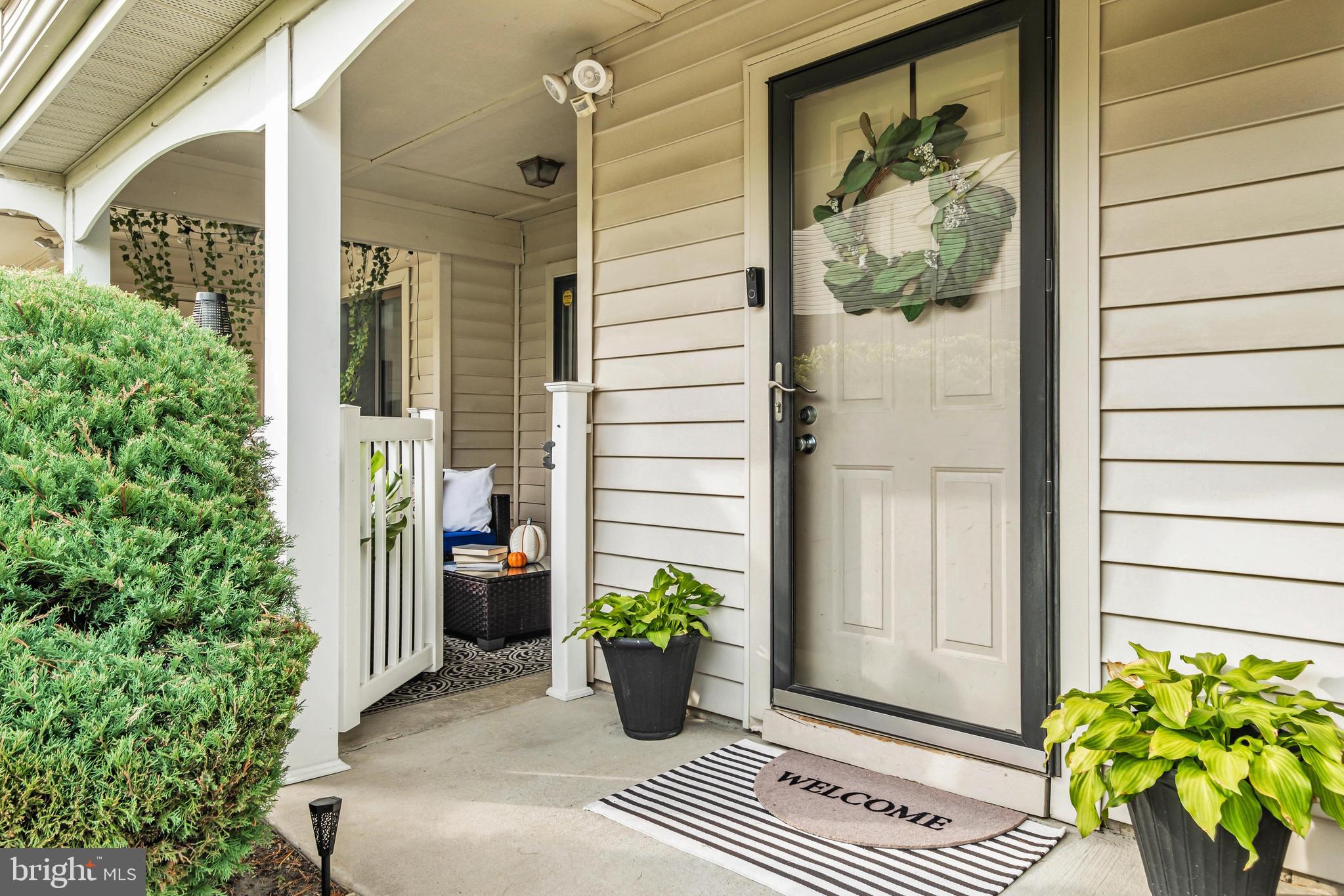 1403 ROBERTS WAY