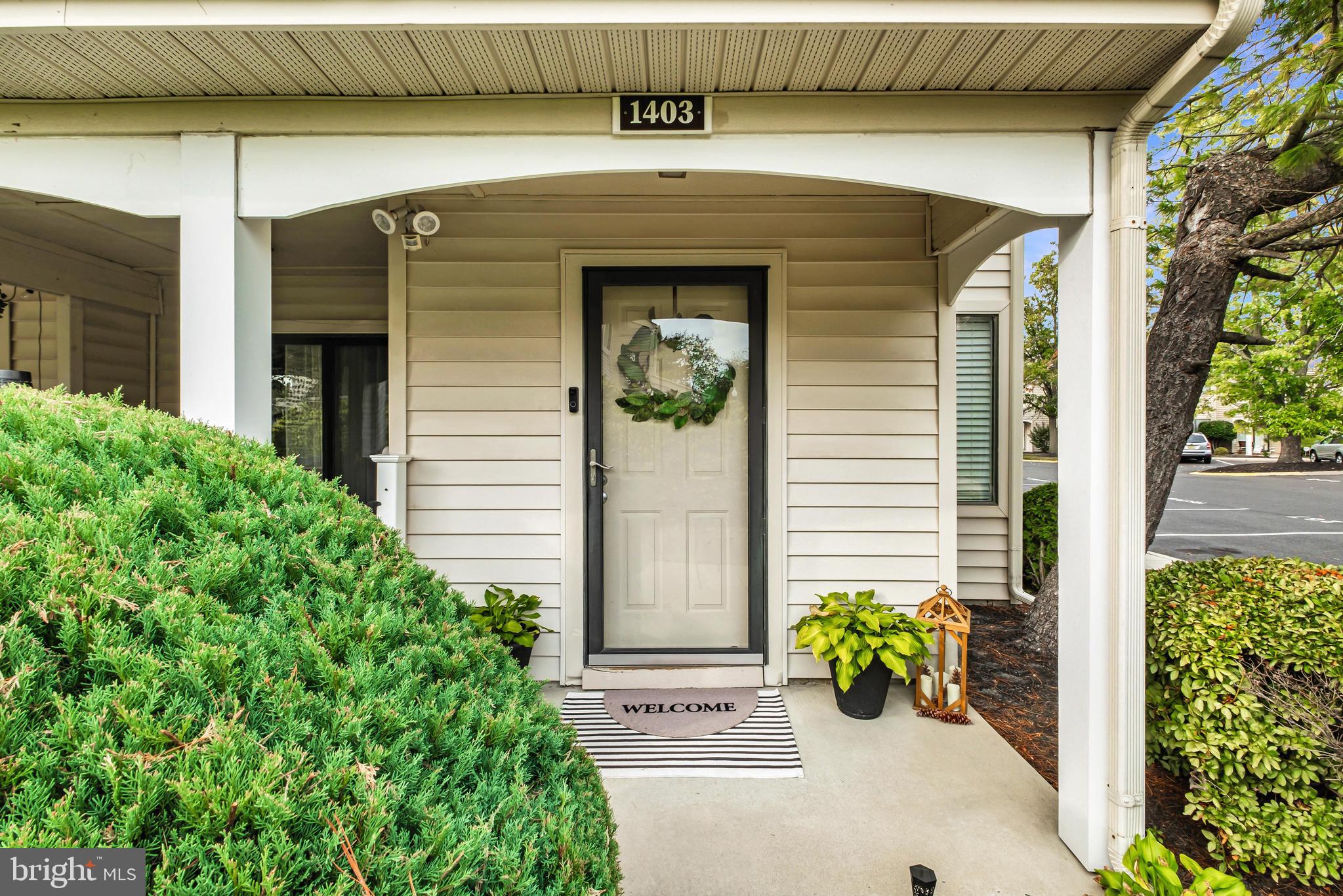 1403 ROBERTS WAY