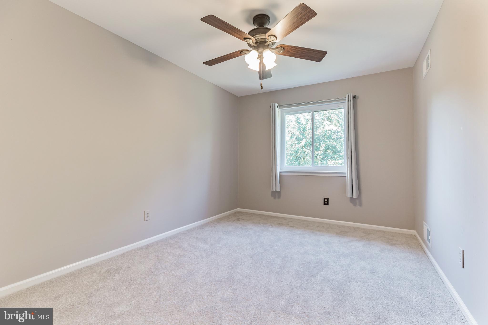 RHONDDA - Residential Lease