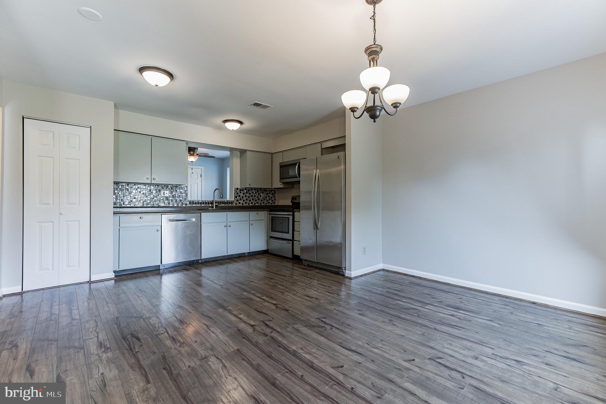 RHONDDA - Residential Lease