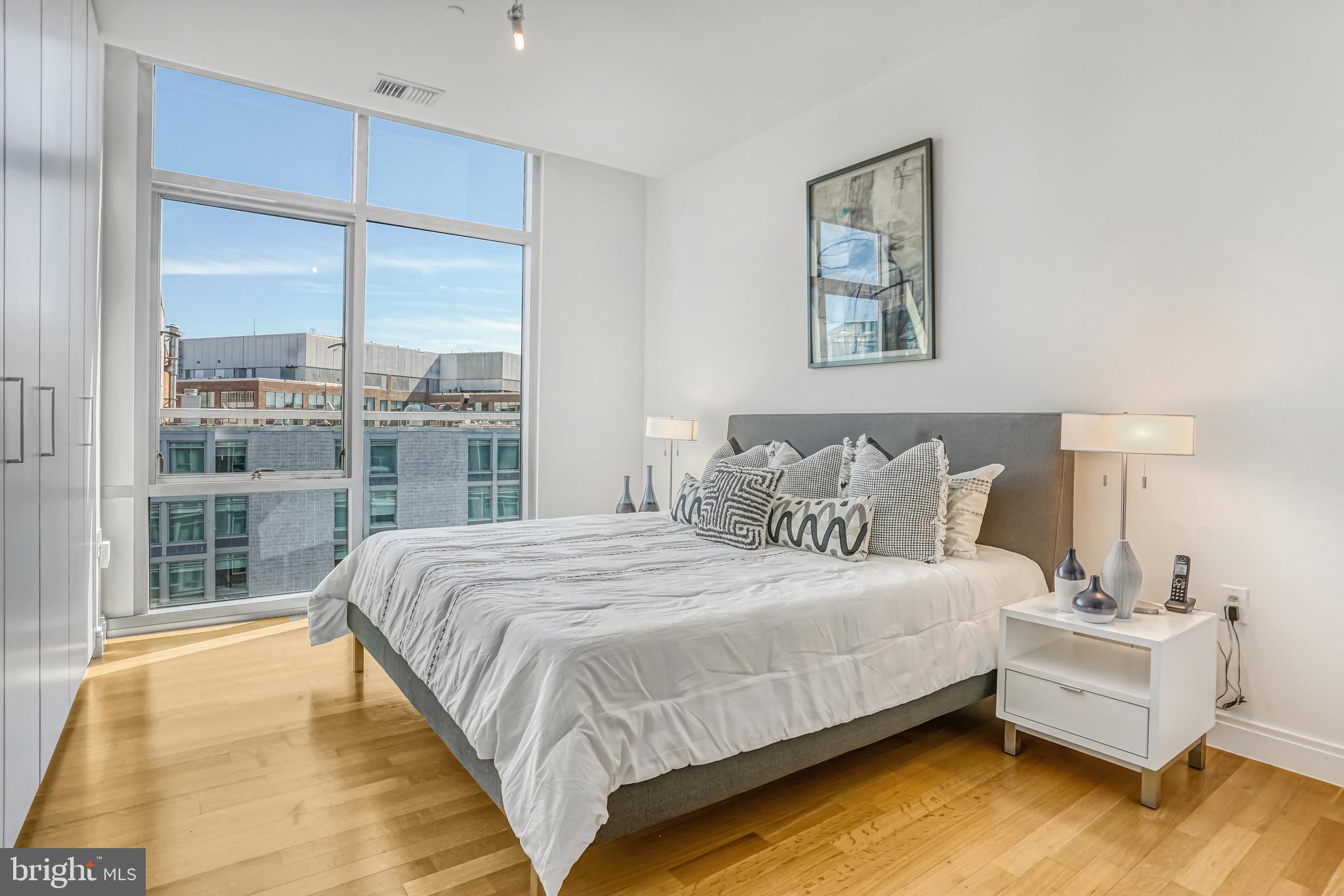 WEST END - Residential
