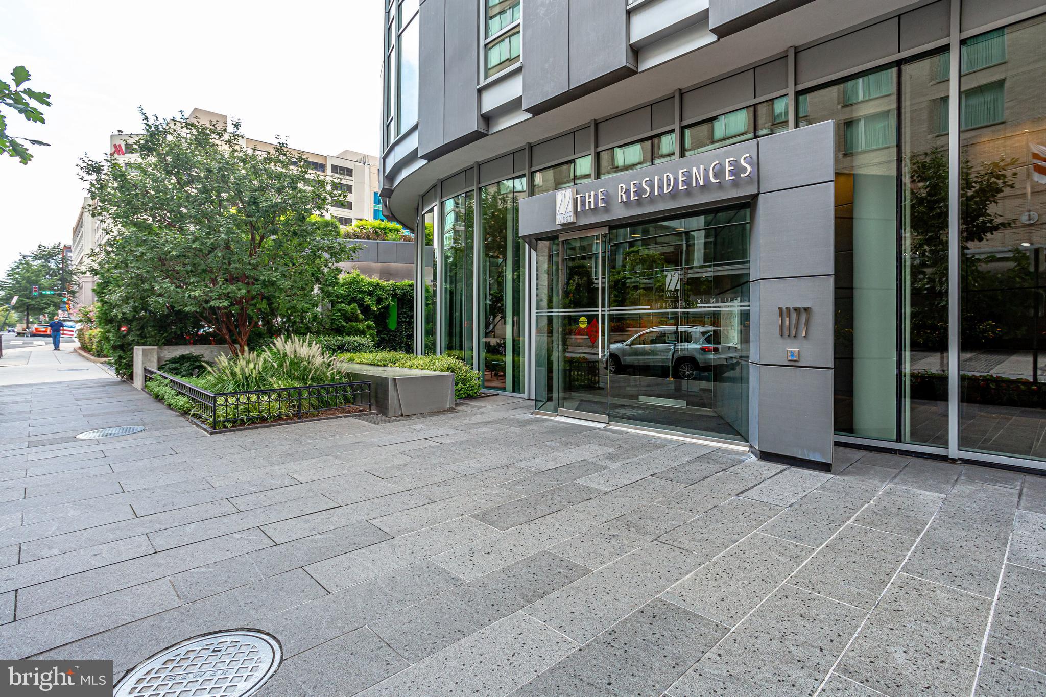 WEST END - Residential