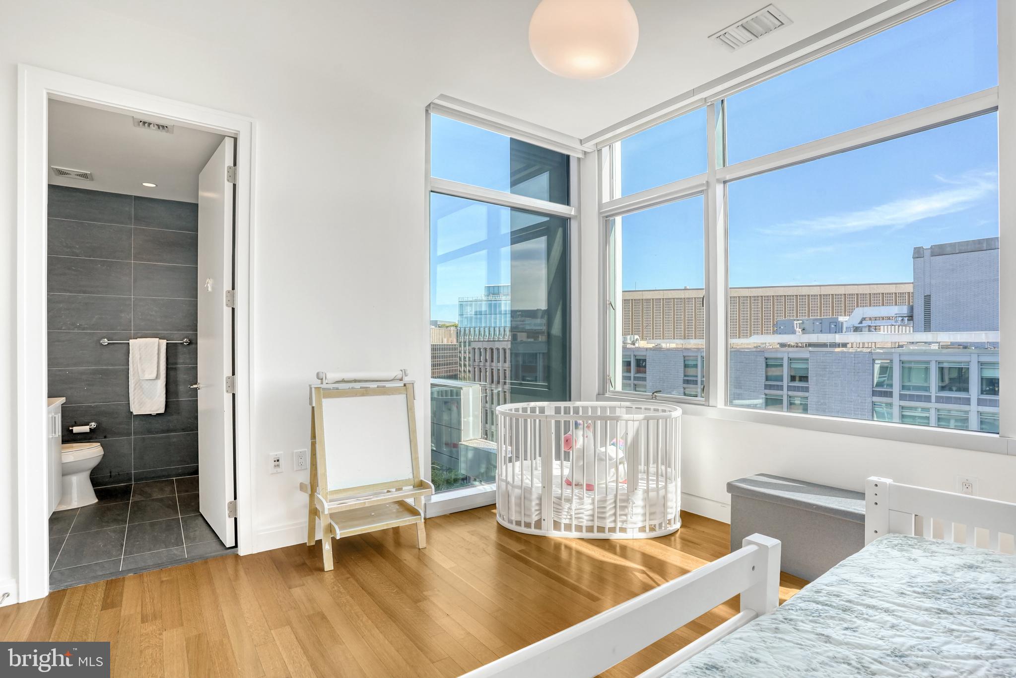 WEST END - Residential