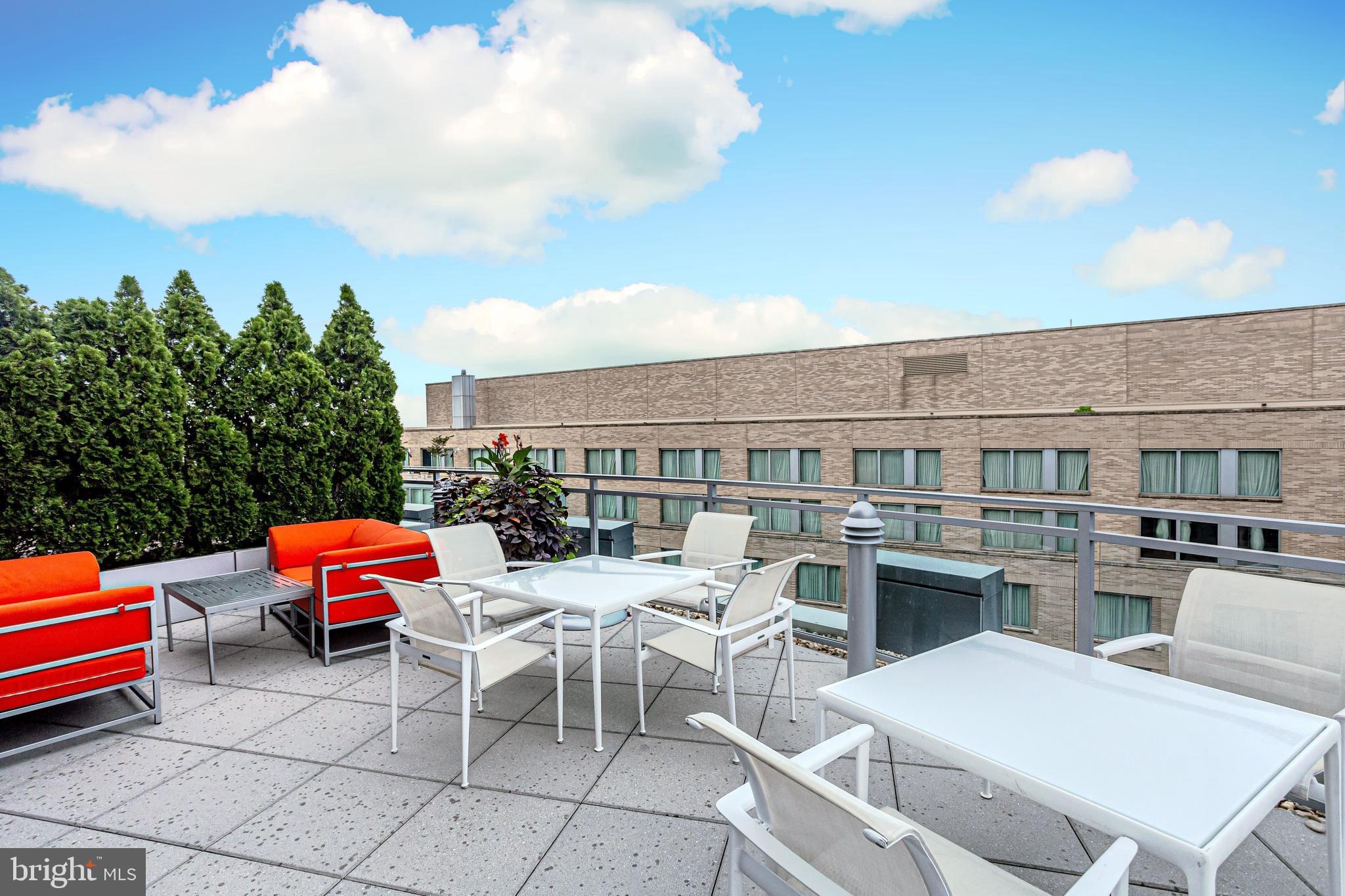 WEST END - Residential