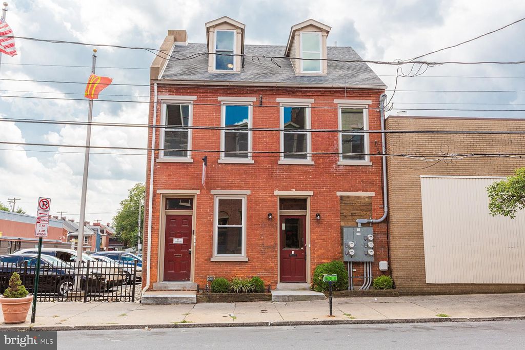 Photo of 218 W King Street, Lancaster, PA 17603 (MLS # PALA2062004)