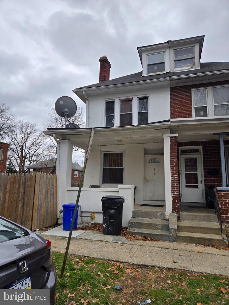 Welcome to this spacious and inviting 4-bedroom, 1.5-bathroom home, perfectly situated with easy access to highway or downtown.   Open and airy living room, ideal for family gatherings or relaxing after a long day. With an additional side lot, this property offers plenty of potential for outdoor activities, or even building your dream garden.  This home combines comfort and convenience, whether you're a growing family, investor, or someone seeking a home with room to expand, this property is a must-see!  Currently tenant occupied, on a month to month lease.