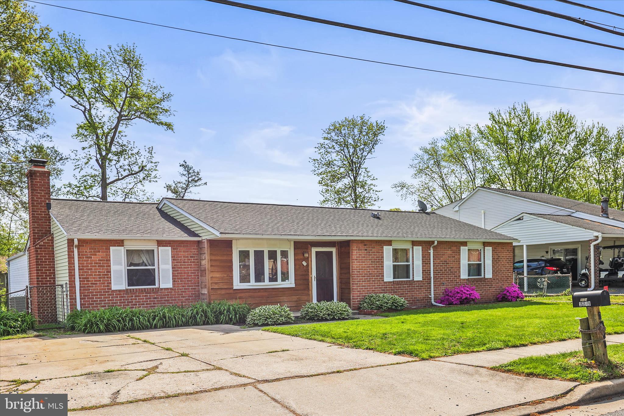 LODGE FOREST MANOR - Residential