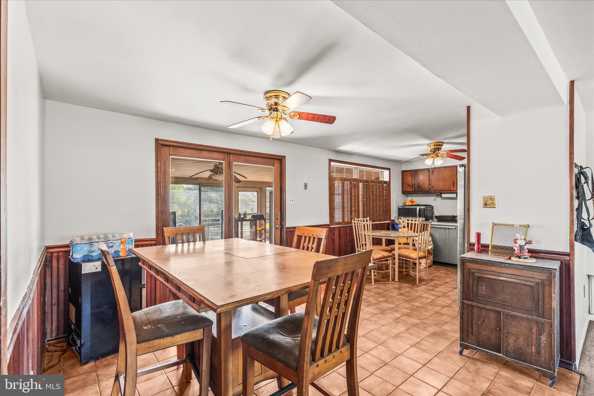 LODGE FOREST MANOR - Residential