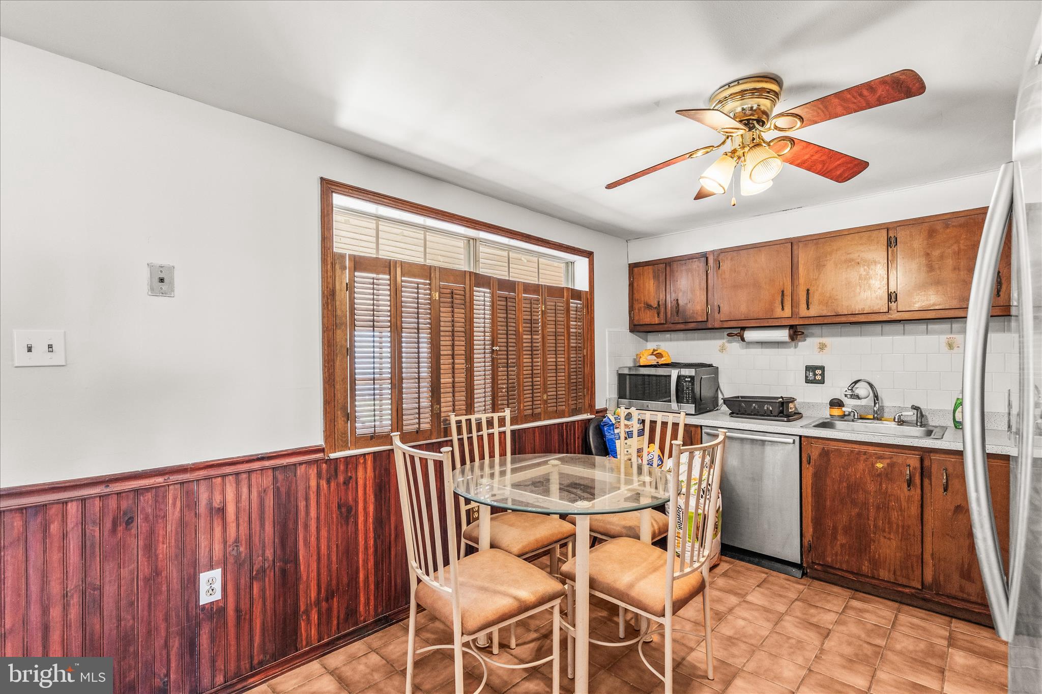 LODGE FOREST MANOR - Residential