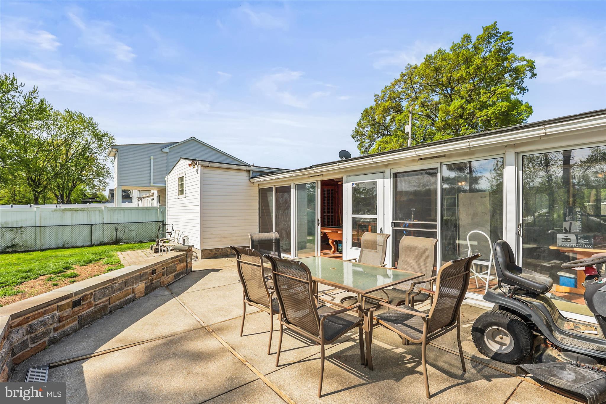 LODGE FOREST MANOR - Residential