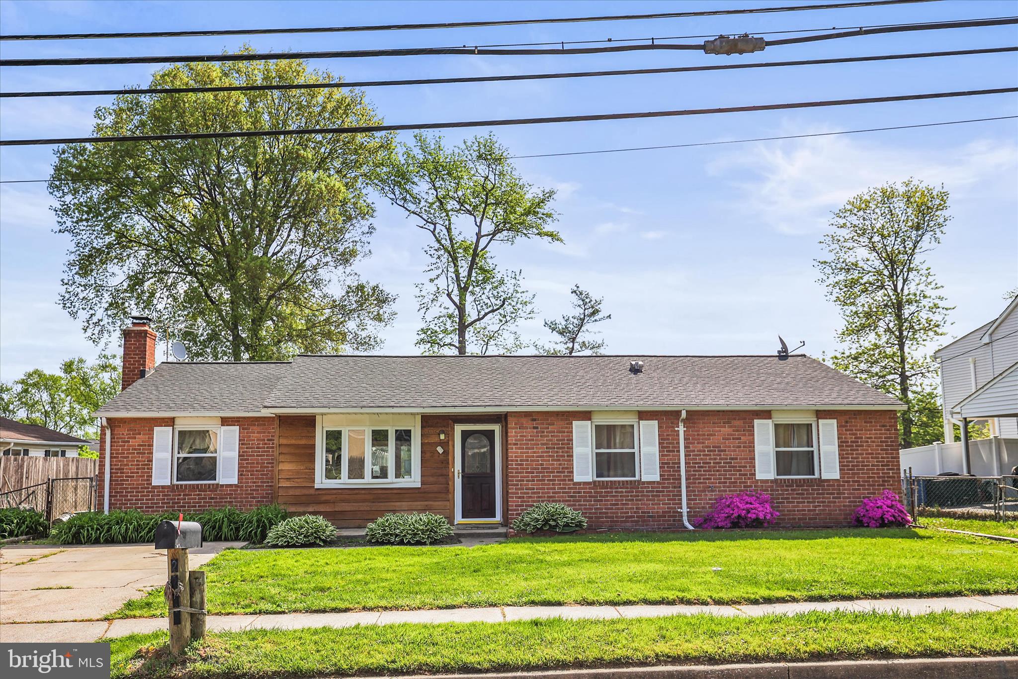LODGE FOREST MANOR - Residential