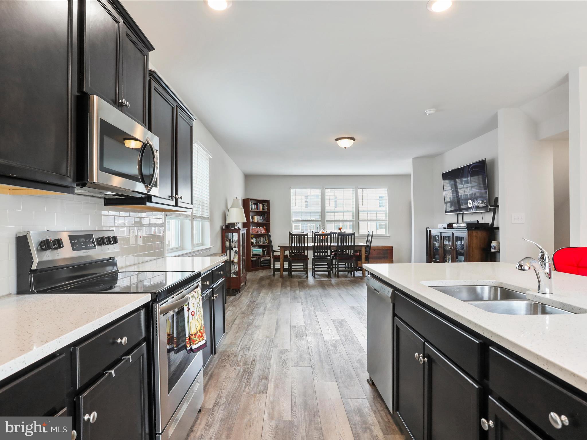 BERKELEY RIDGE - Residential