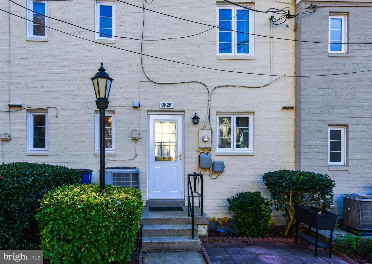 GLEN BRIAR - Residential Lease