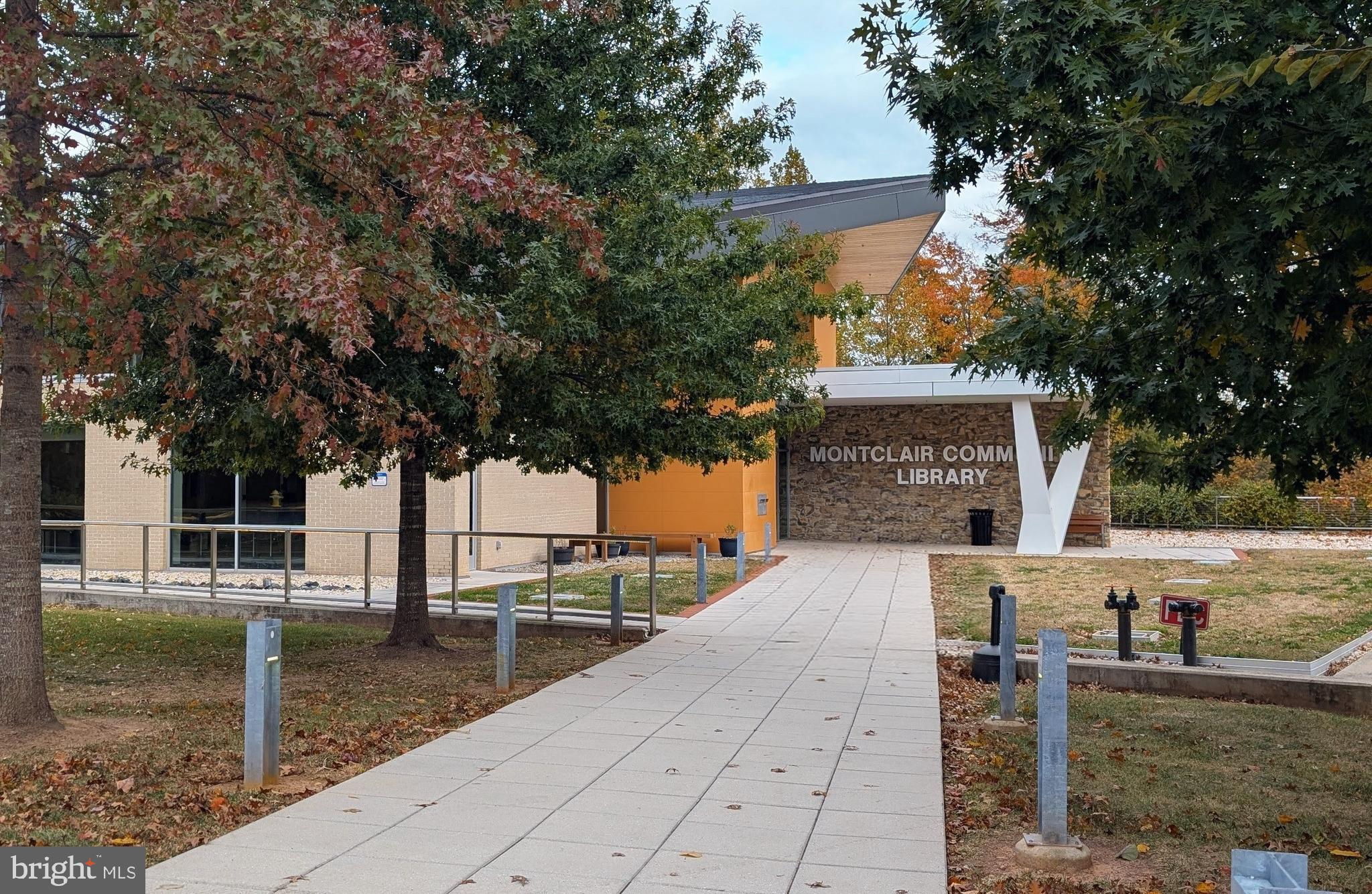 SOUTHLAKE AT MONTCLAIR - Residential