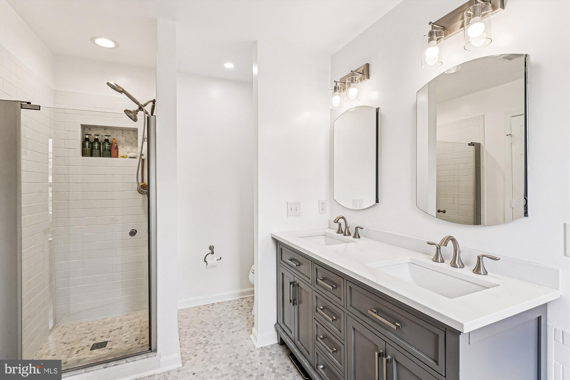 SOUTHLAKE AT MONTCLAIR - Residential