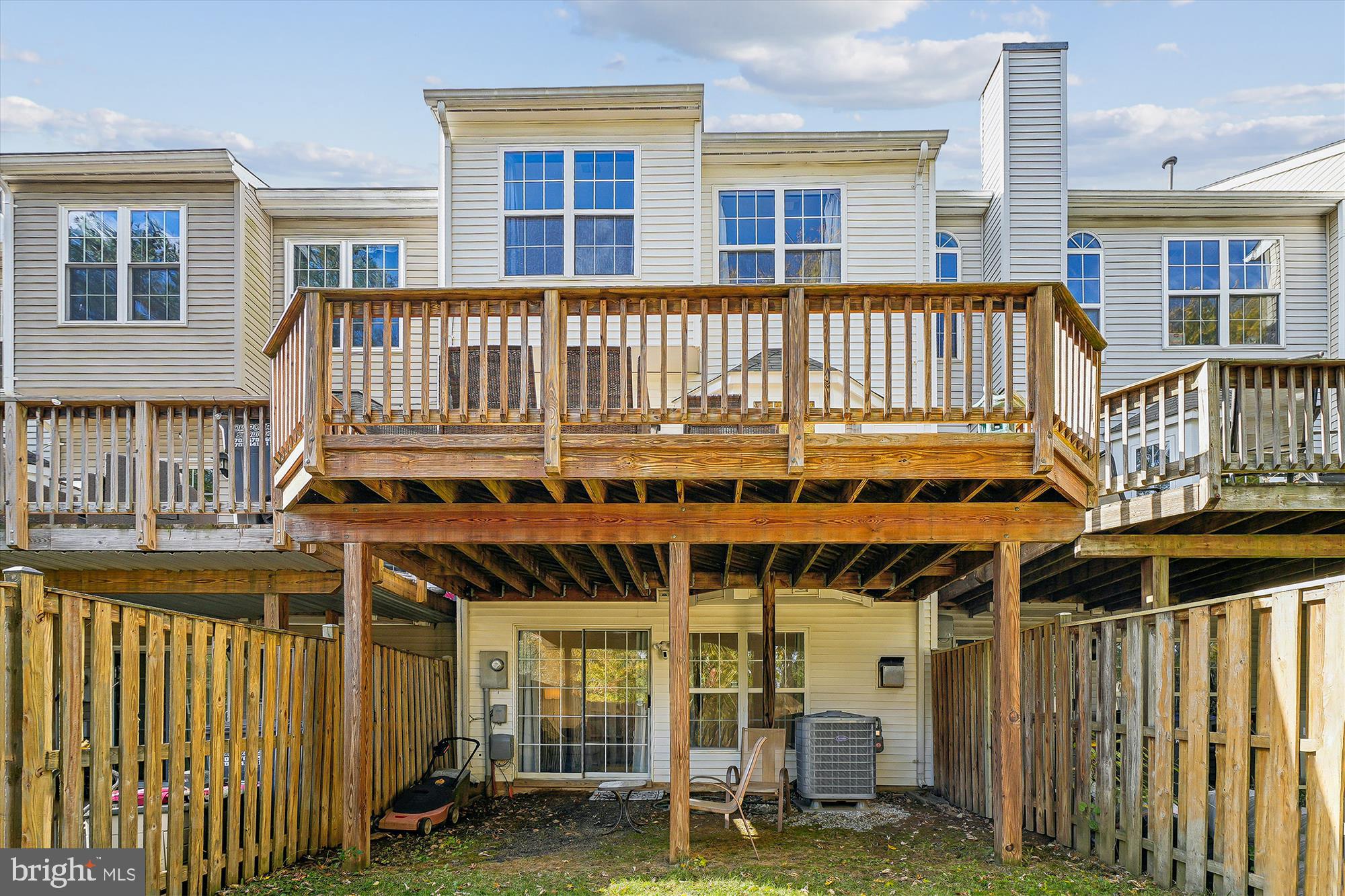 SOUTHLAKE AT MONTCLAIR - Residential